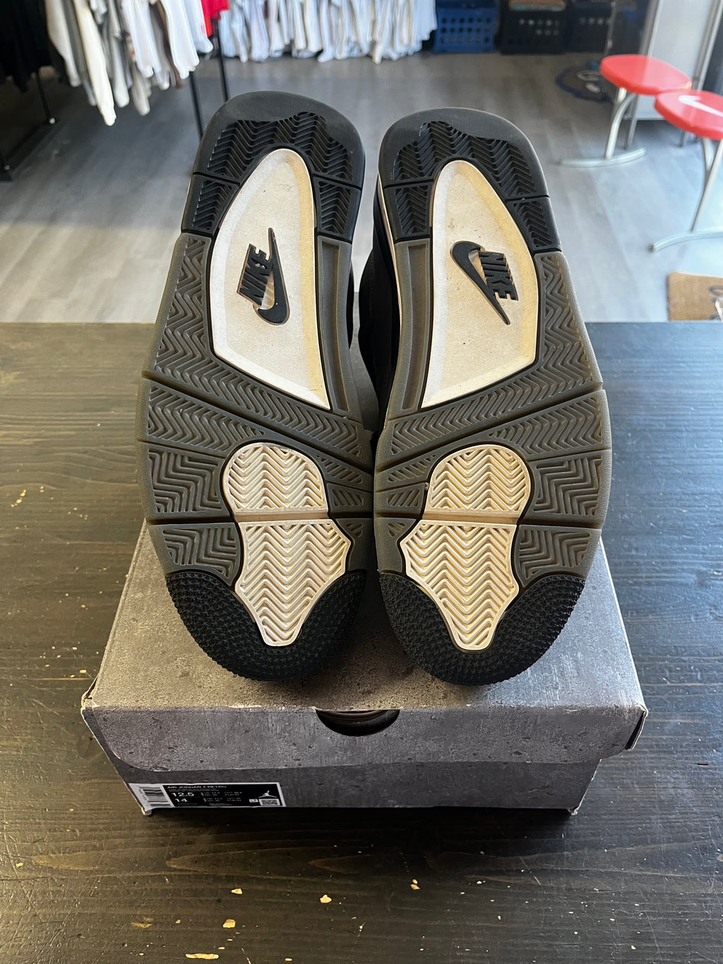 Pre-Owned Jordan 4 Retro Cave Stone