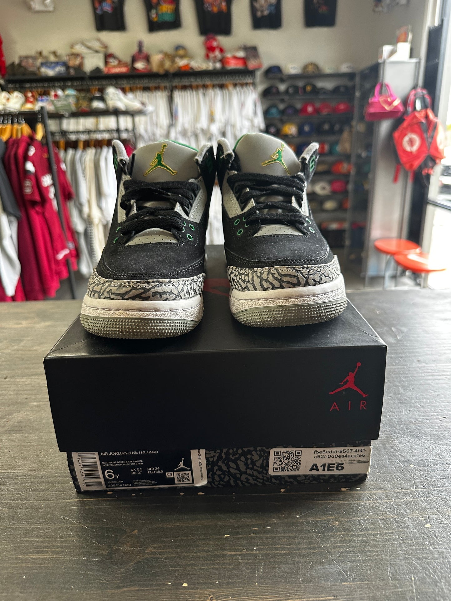 Pre-Owned Jordan 3 Retro Pine Green (GS)