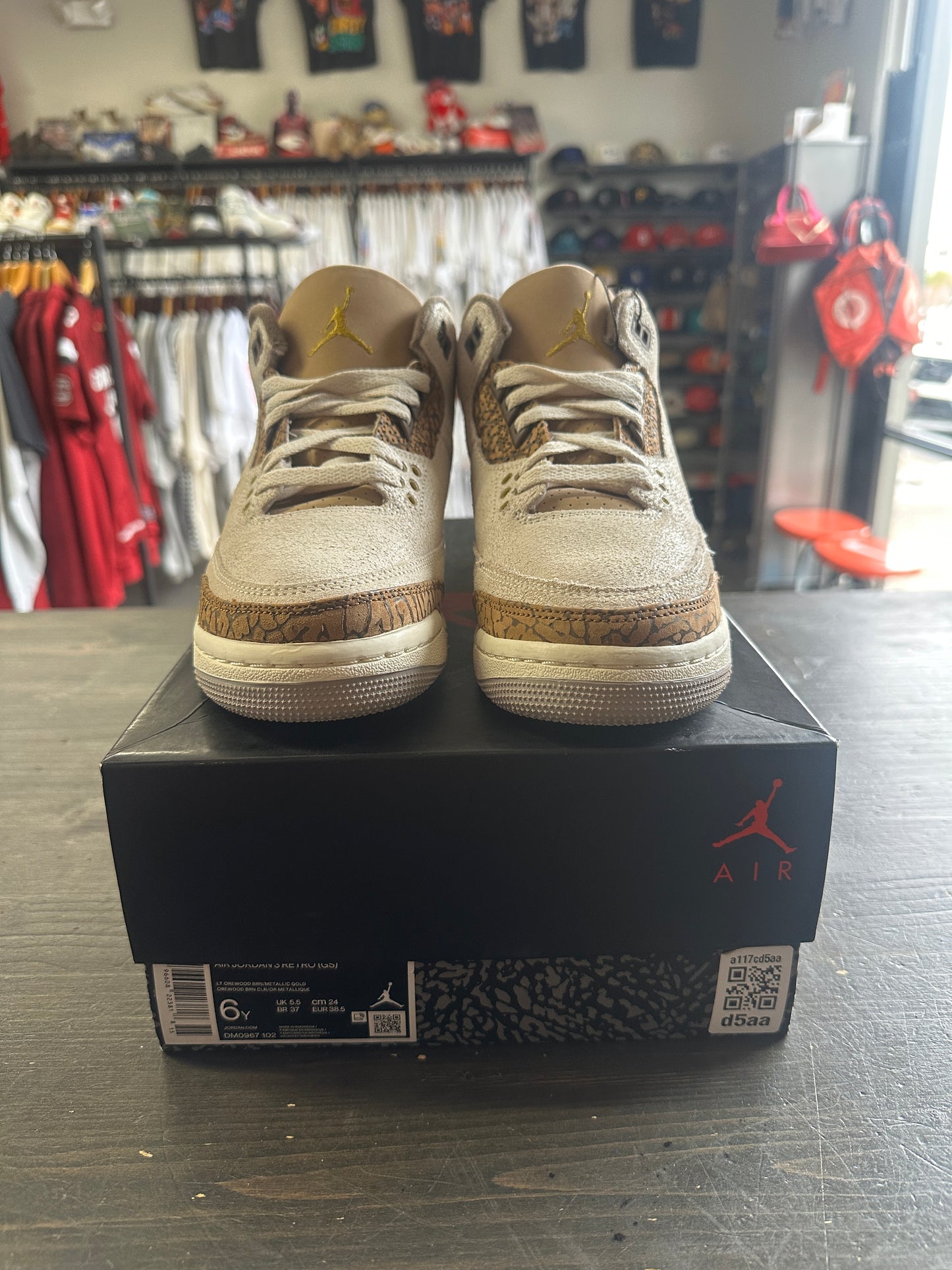 Pre-Owned Jordan 3 Retro Palomino
