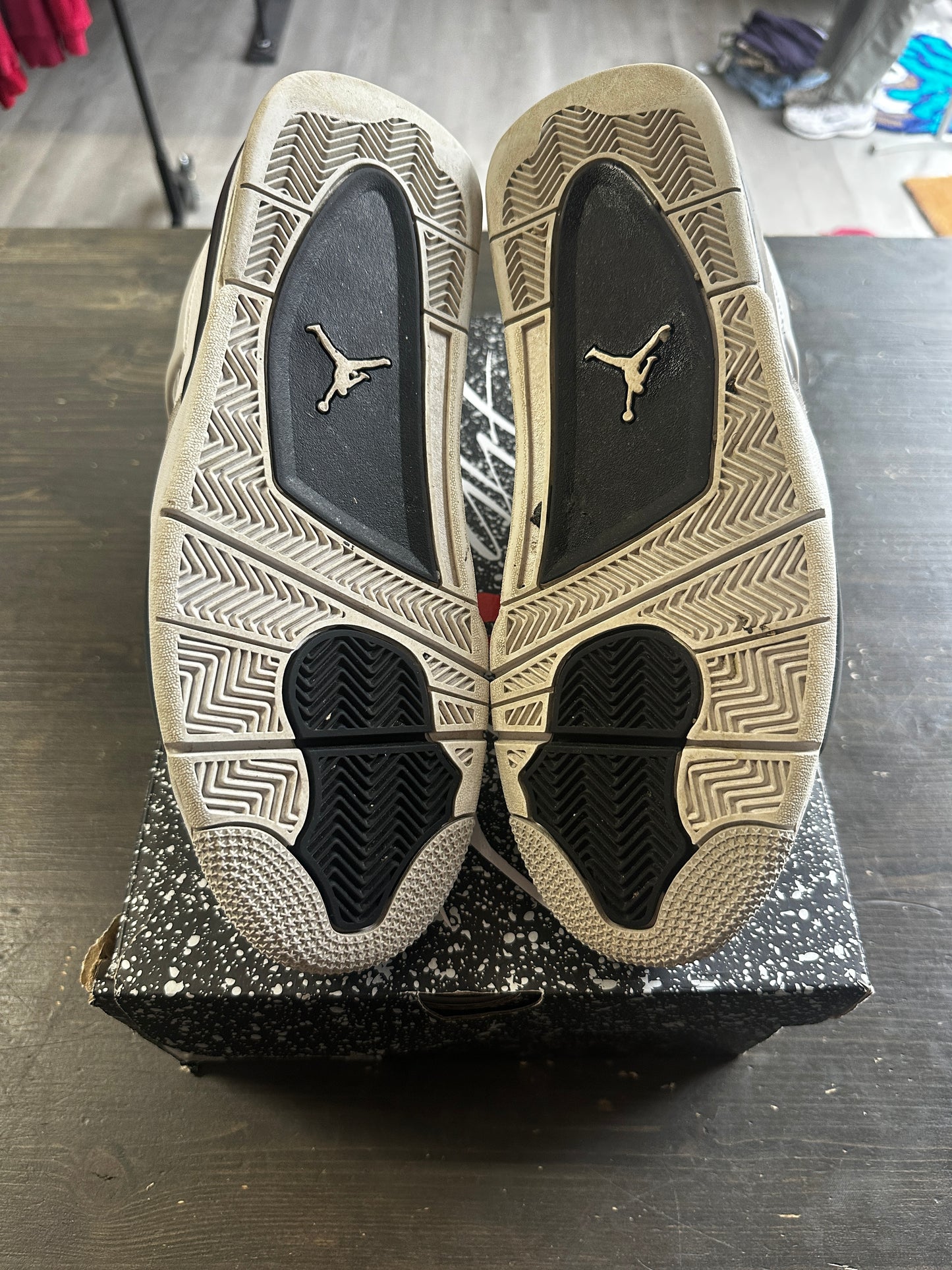 Pre-Owned Jordan 4 Military Black