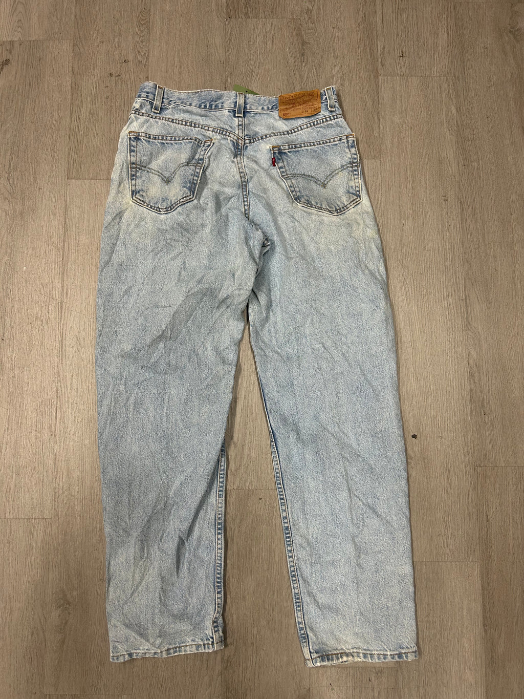 Vintage Light Wash Levi 550 Jeans