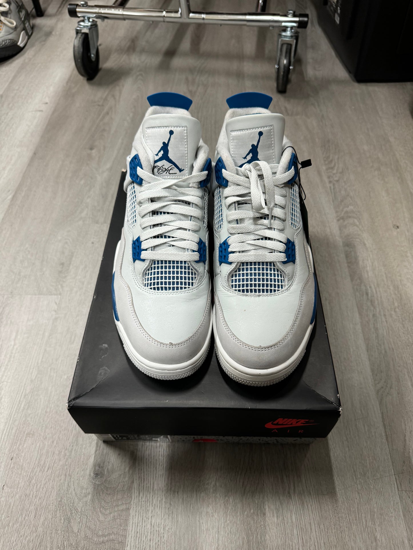 Pre-Owned Jordan 4 Retro Military Blue (2024)