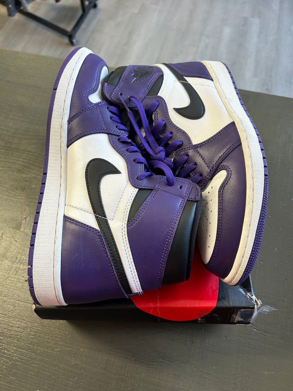 Pre-Owned Jordan 1 Retro High Court Purple White