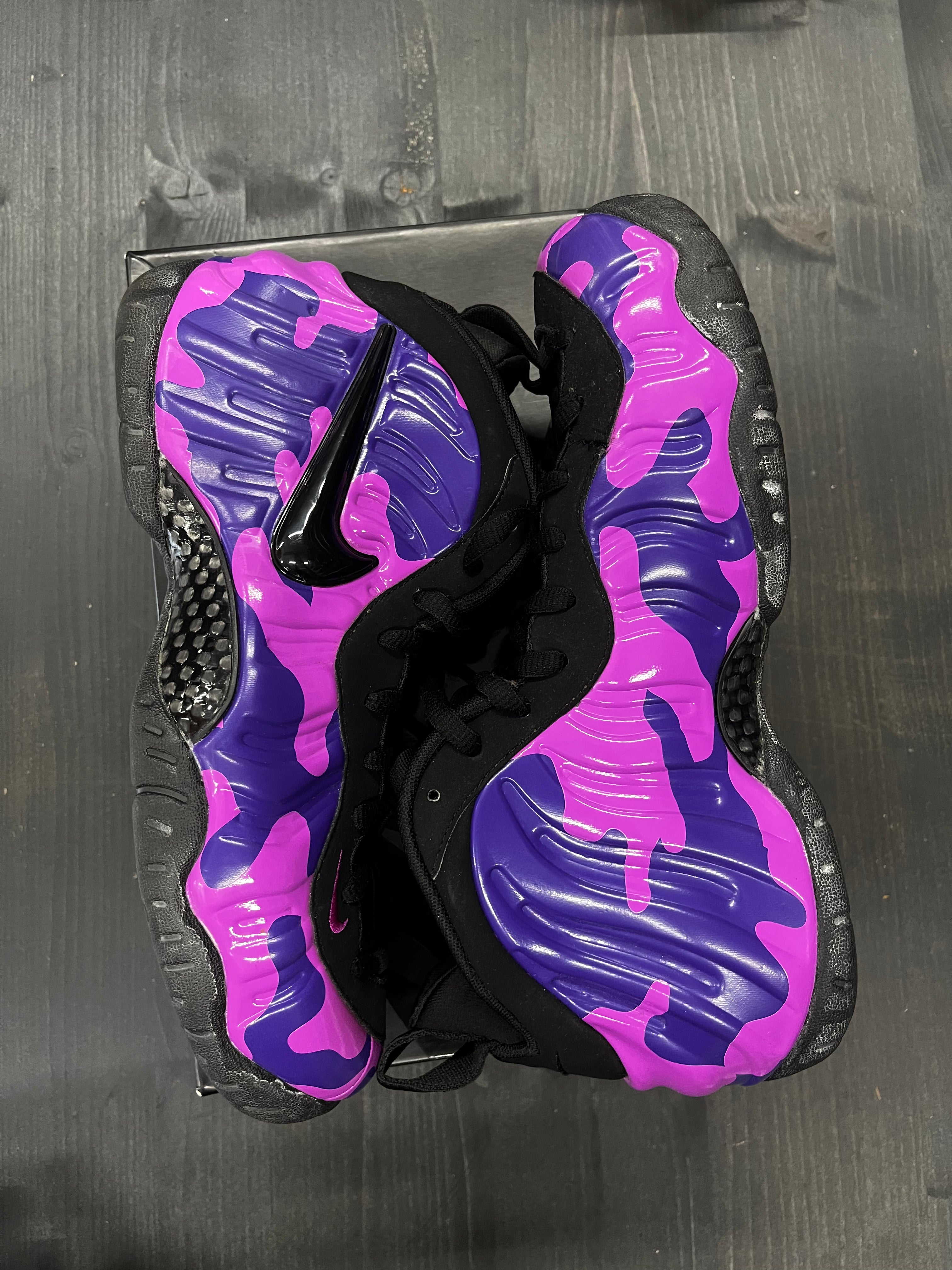 Pre-Owned Air Nike Air Foamposite Pro Purple Camo