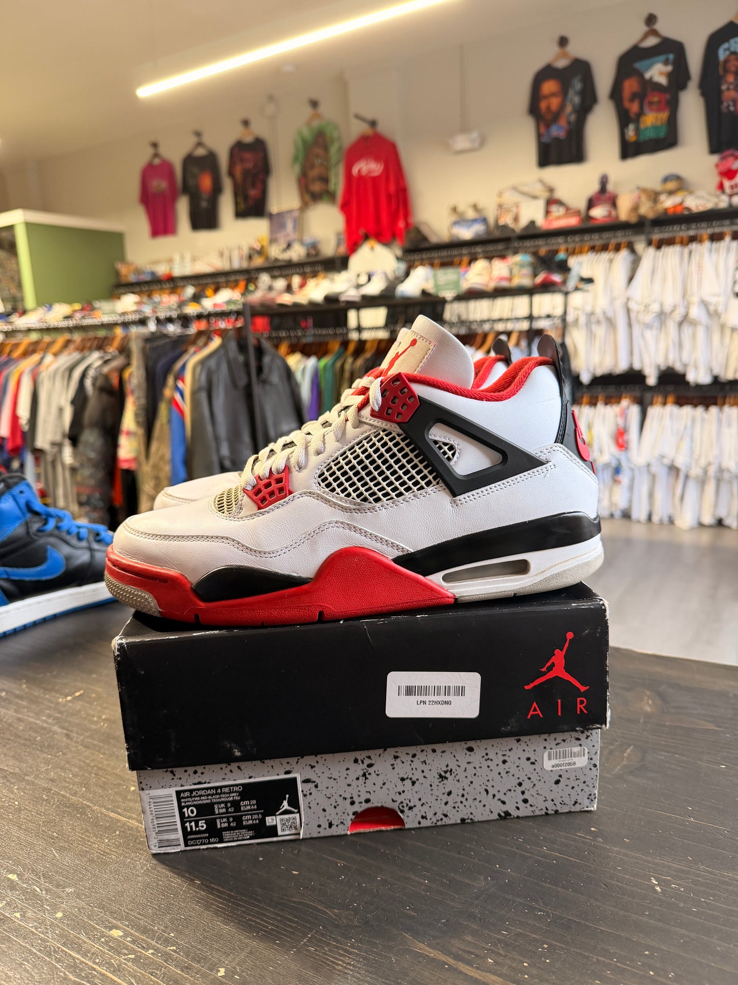 Pre-Owned Jordan 4 Retro Fire Red (2020)