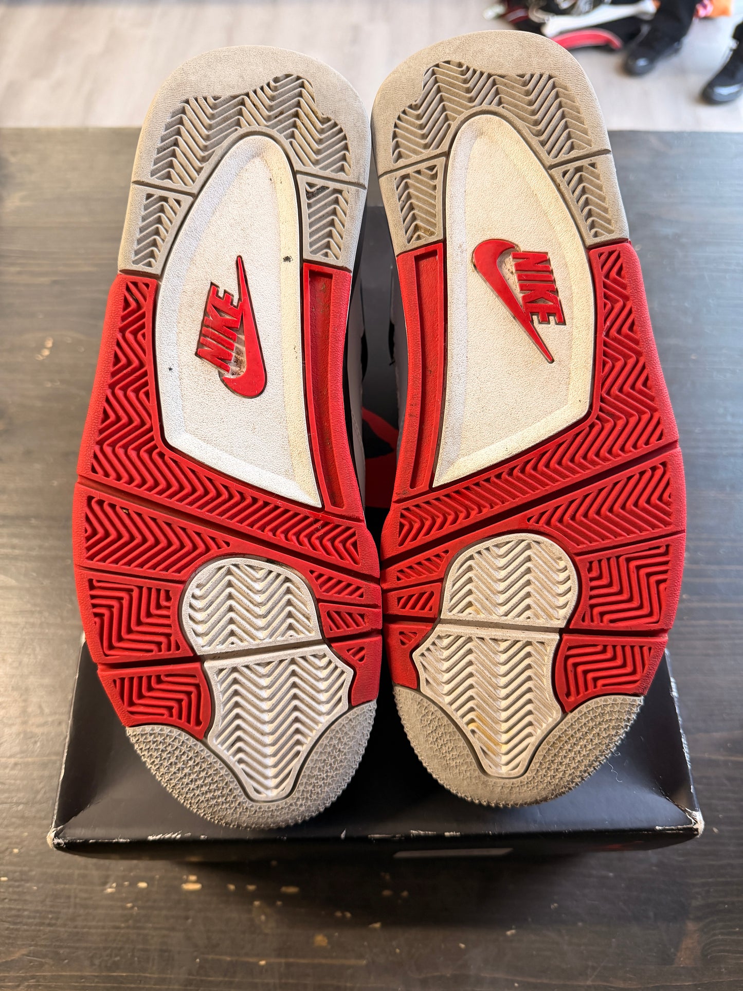 Pre-Owned Jordan 4 Retro Fire Red (2020)