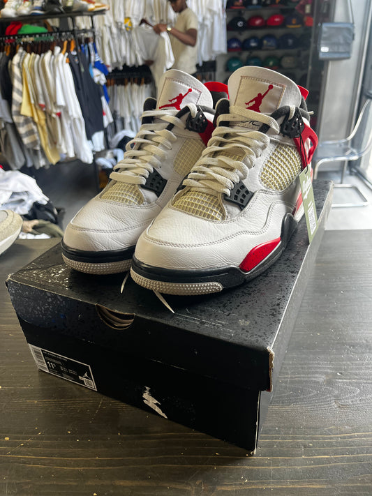 Pre-Owned Jordan 4 Retro Red Cement