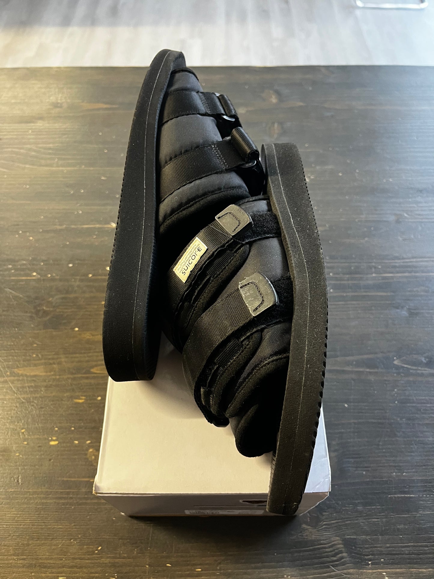 Pre-Owned Suicoke MOTO-CAB (OG-056CAB) Black
