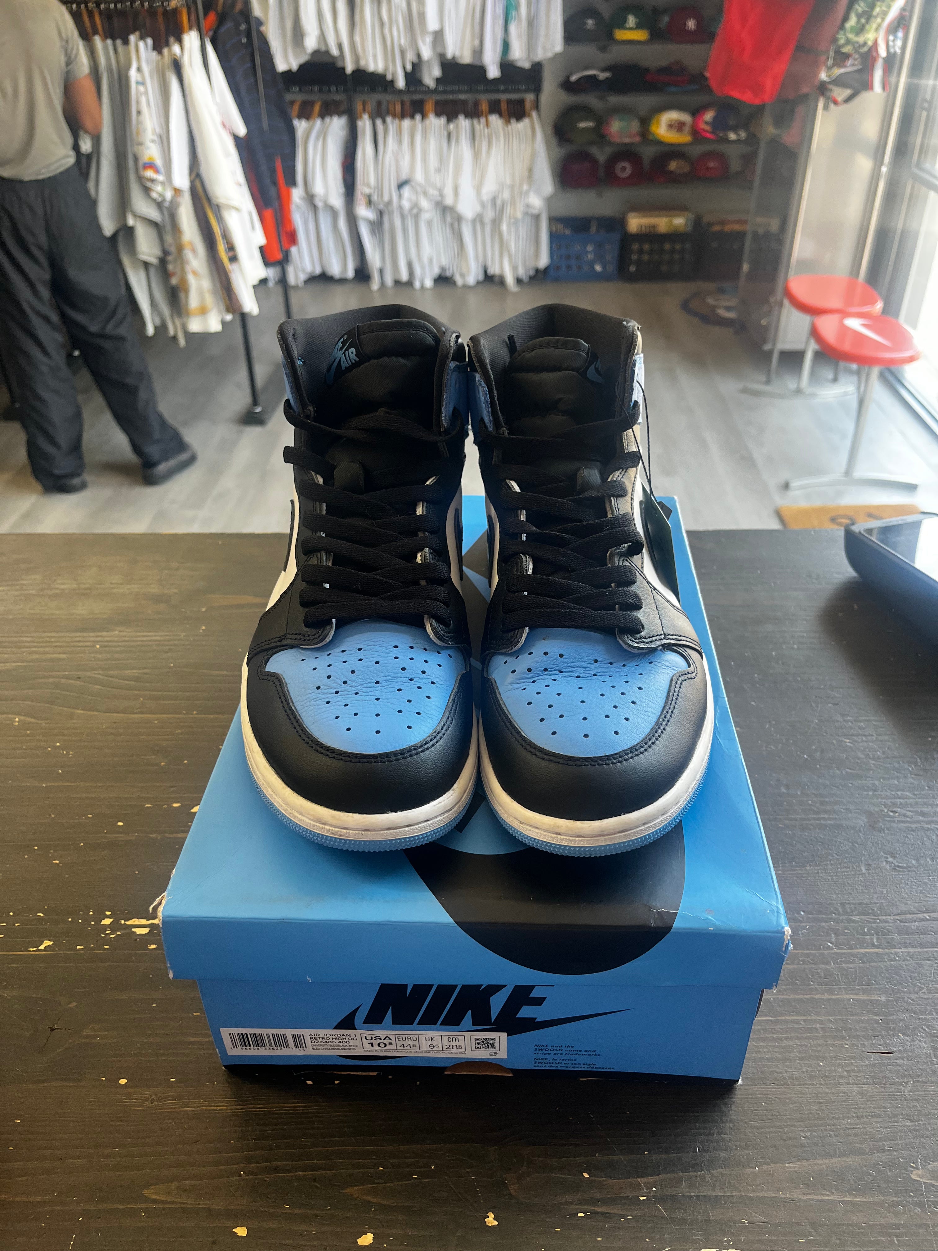 Pre-Owned Jordan 1 Retro High OG UNC Toe