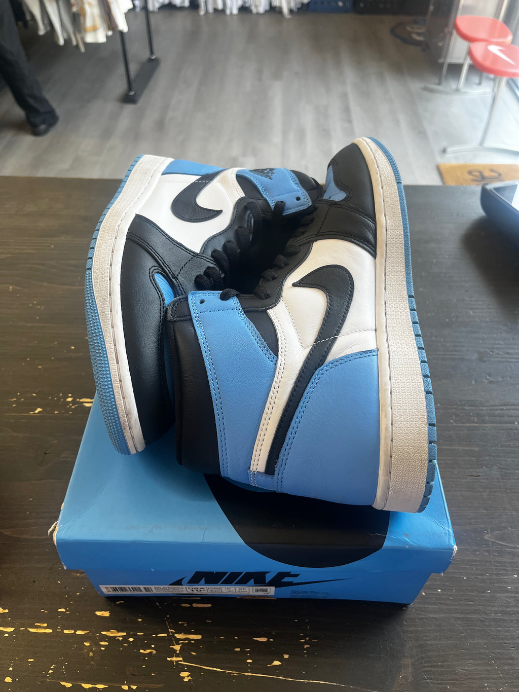 Pre-Owned Jordan 1 Retro High OG UNC Toe