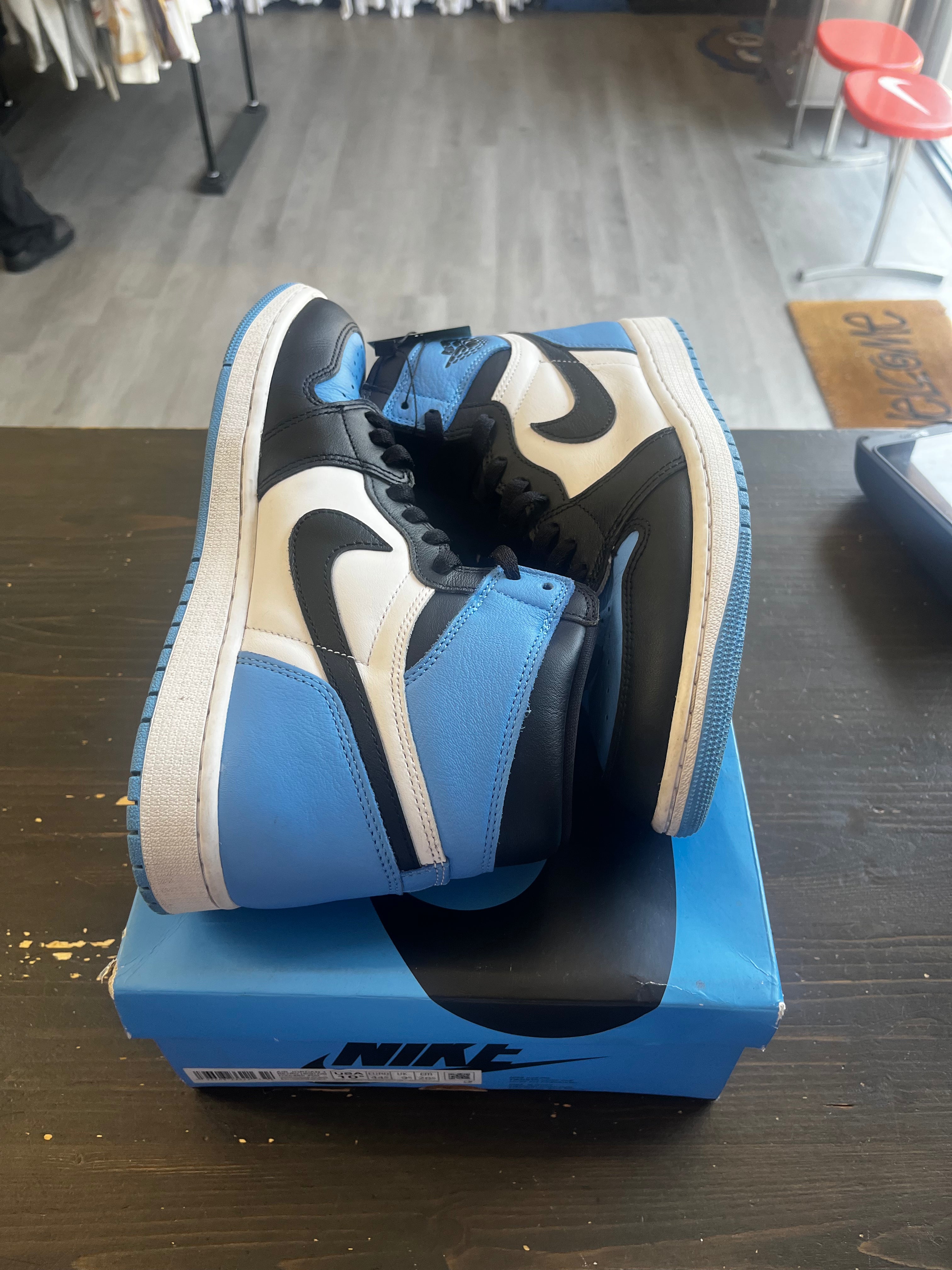 Pre-Owned Jordan 1 Retro High OG UNC Toe