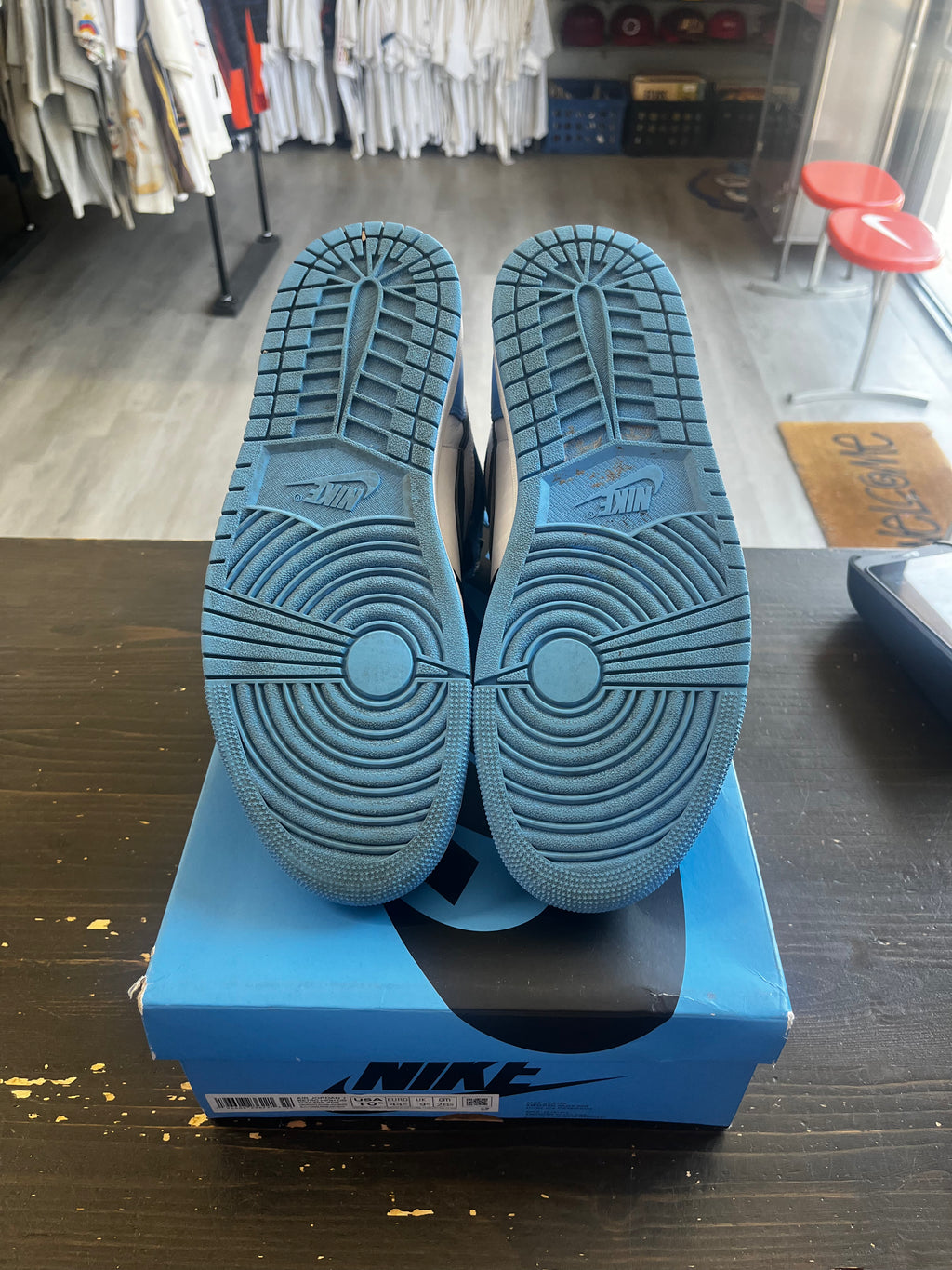 Pre-Owned Jordan 1 Retro High OG UNC Toe