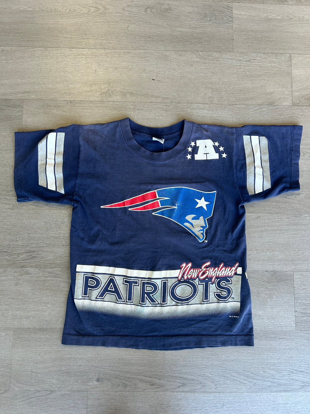 Youth Vintage New England Patriots Tee