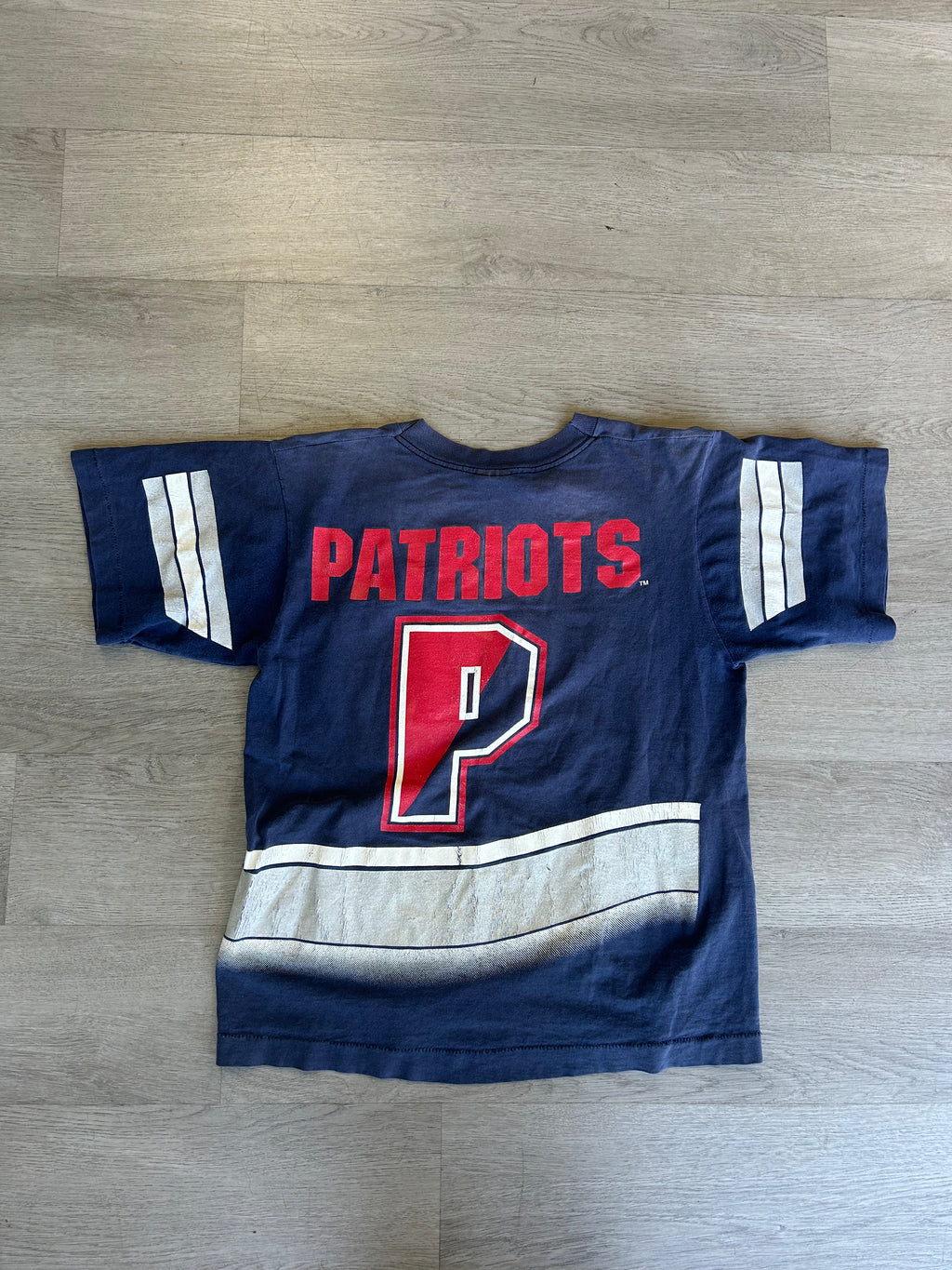 Youth Vintage New England Patriots Tee