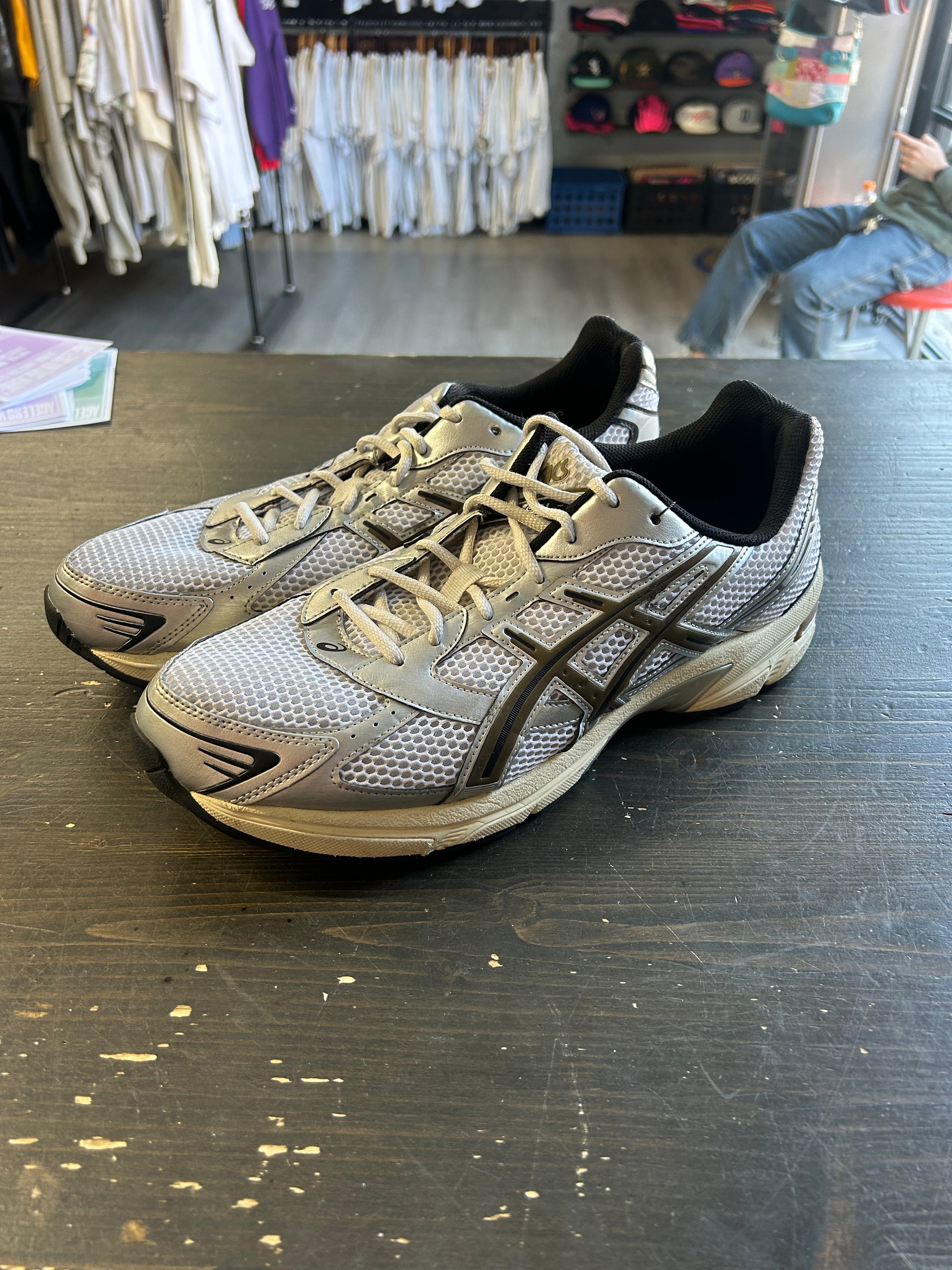 Pre-Owned ASICS Gel 1130 White/Clay Canyon
