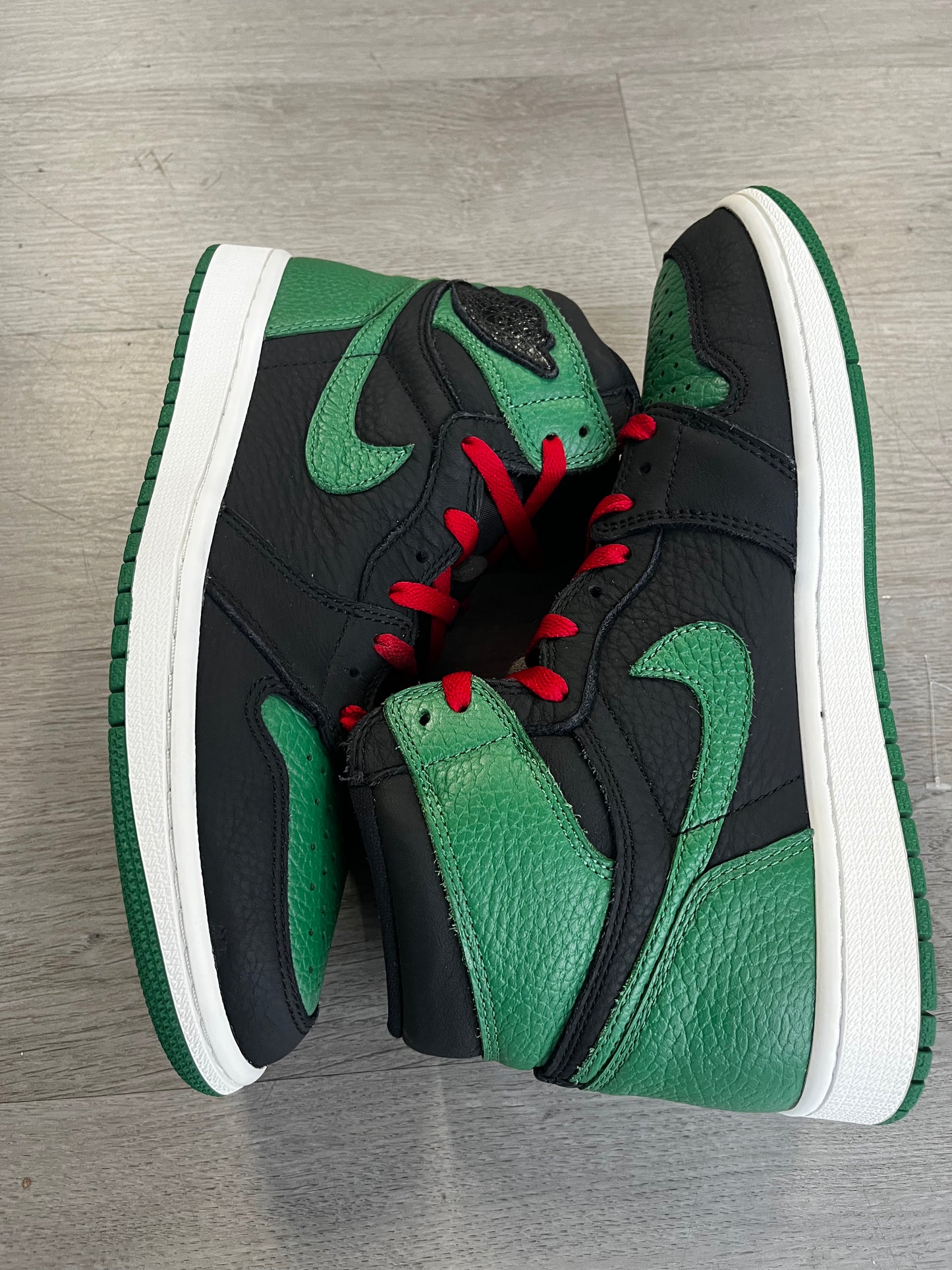 Pre-Owned Jordan 1 Retro High Pine Green Black