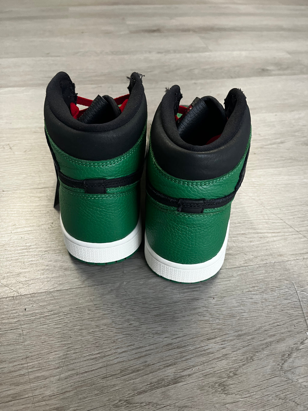 Pre-Owned Jordan 1 Retro High Pine Green Black