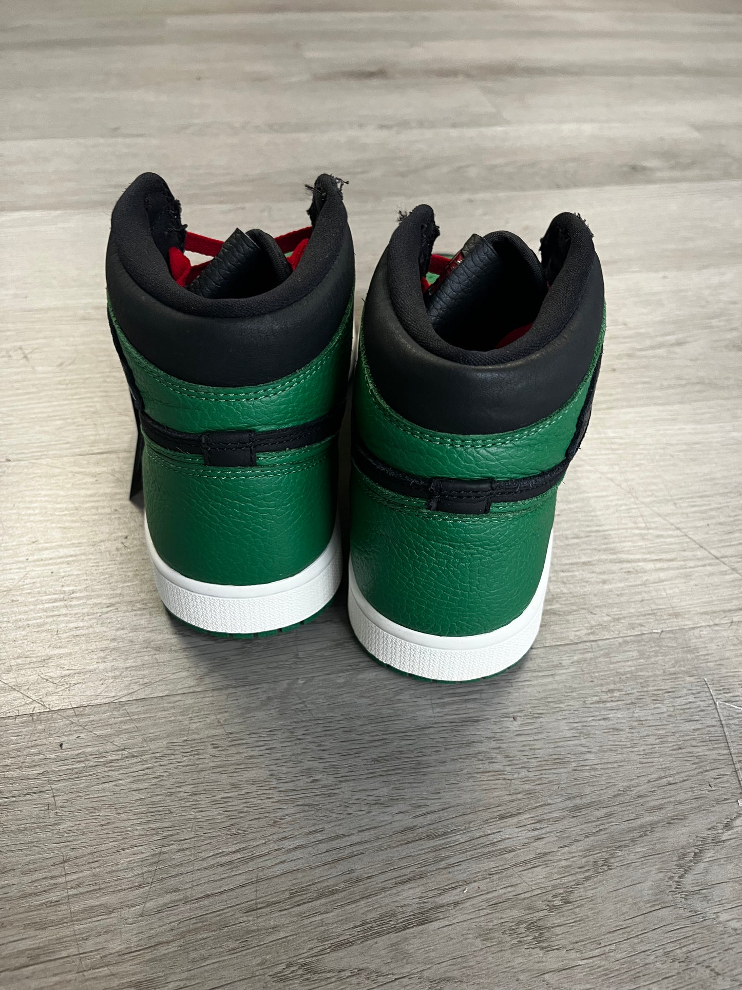 Pre-Owned Jordan 1 Retro High Pine Green Black