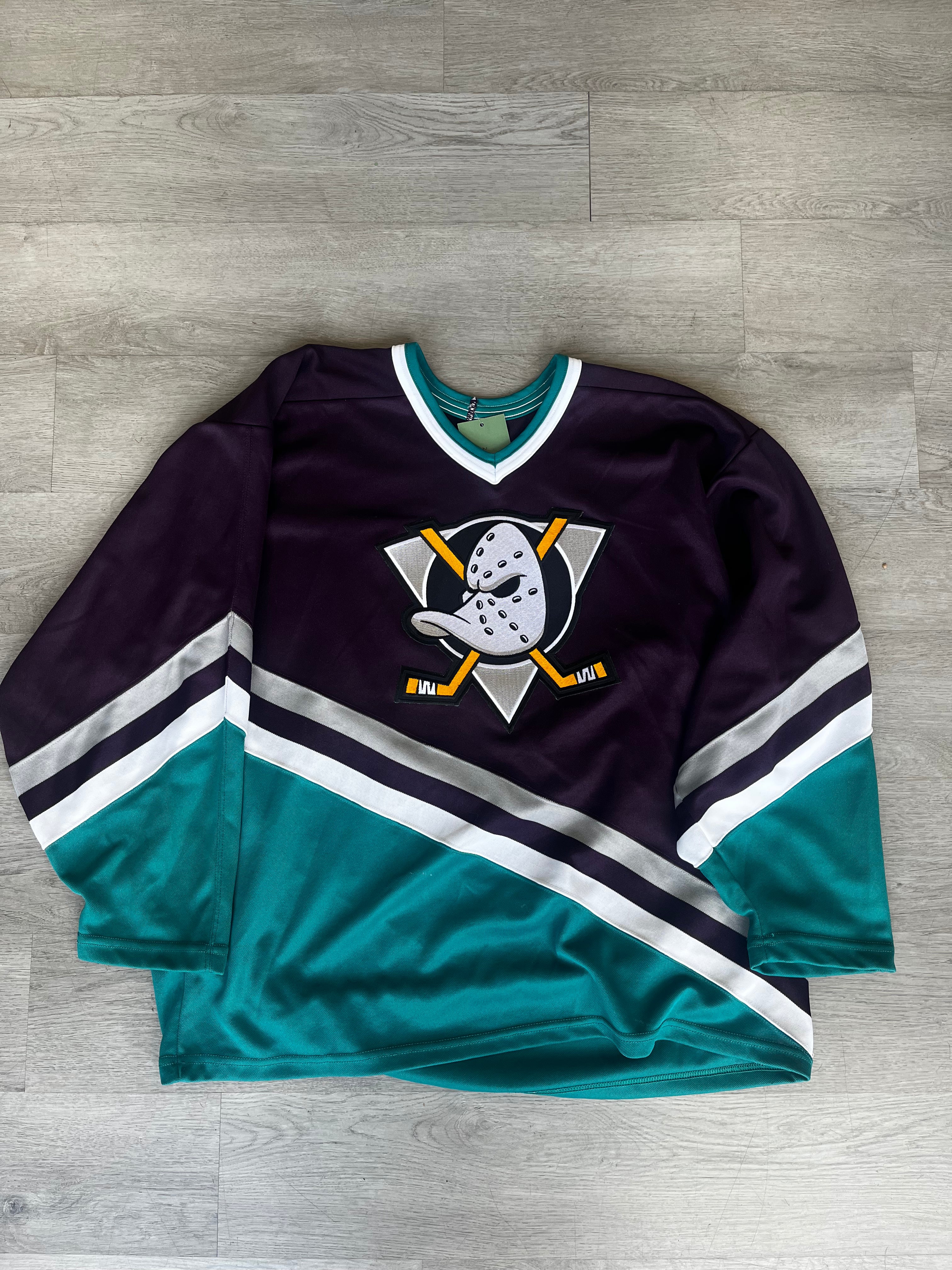 Vintage 1990s Anaheim Mighty Ducks Jersey