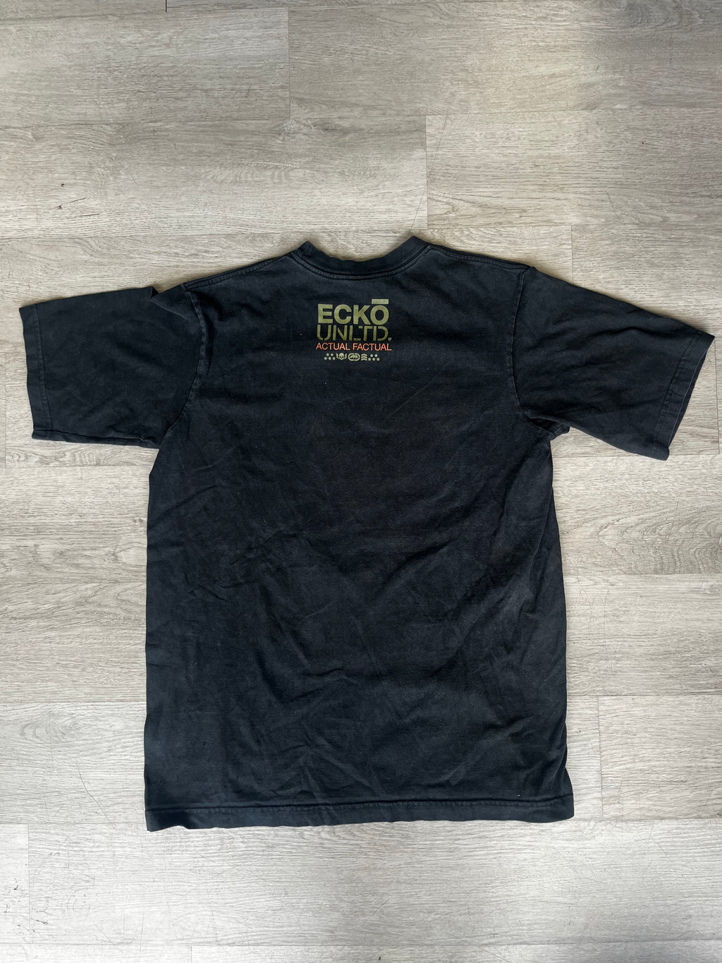 Y2K Ecko Unltd. graffiti artist graphic Tee