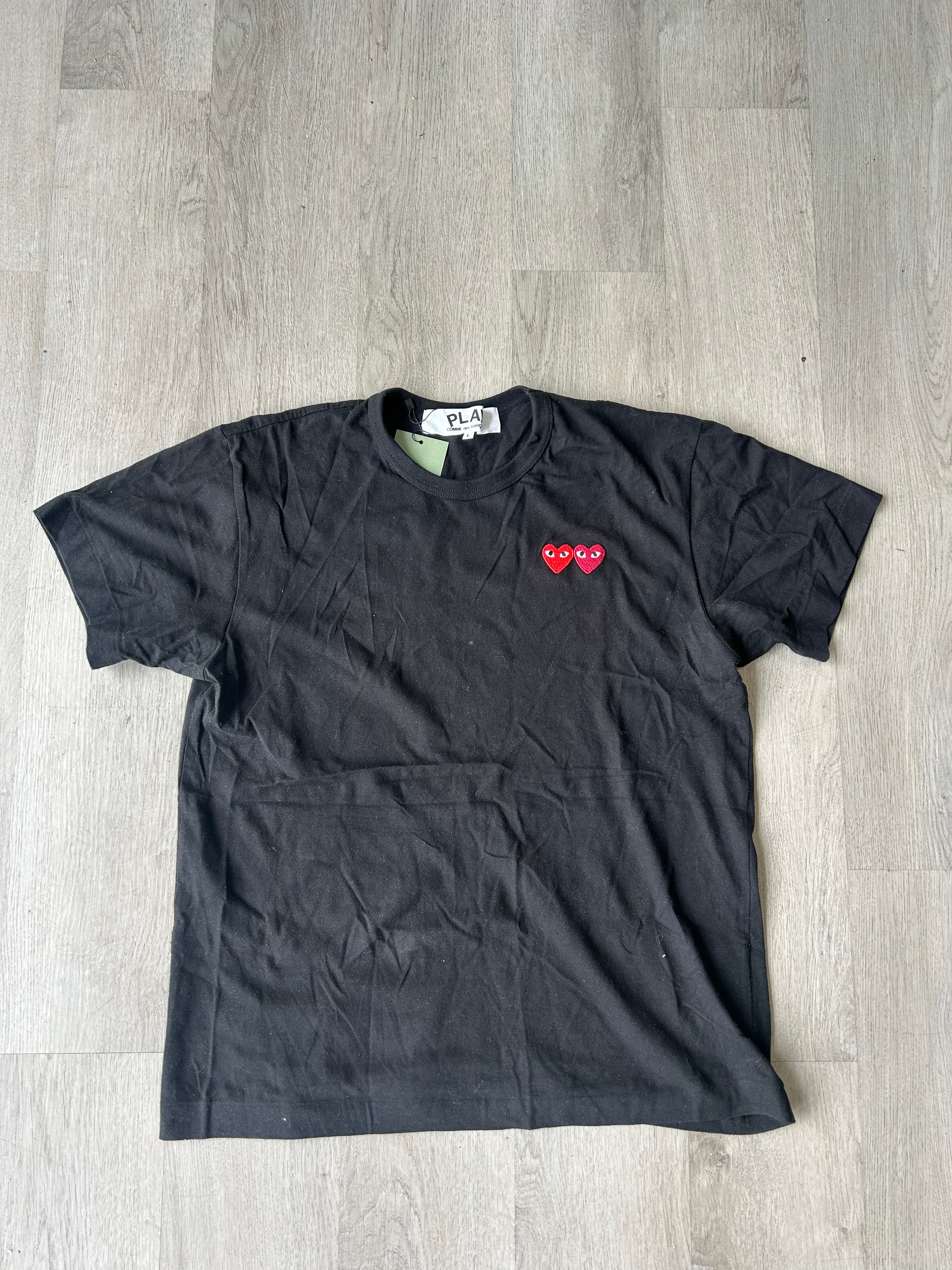 Comme des Garcons PLAY Play
Double Hearts Tee