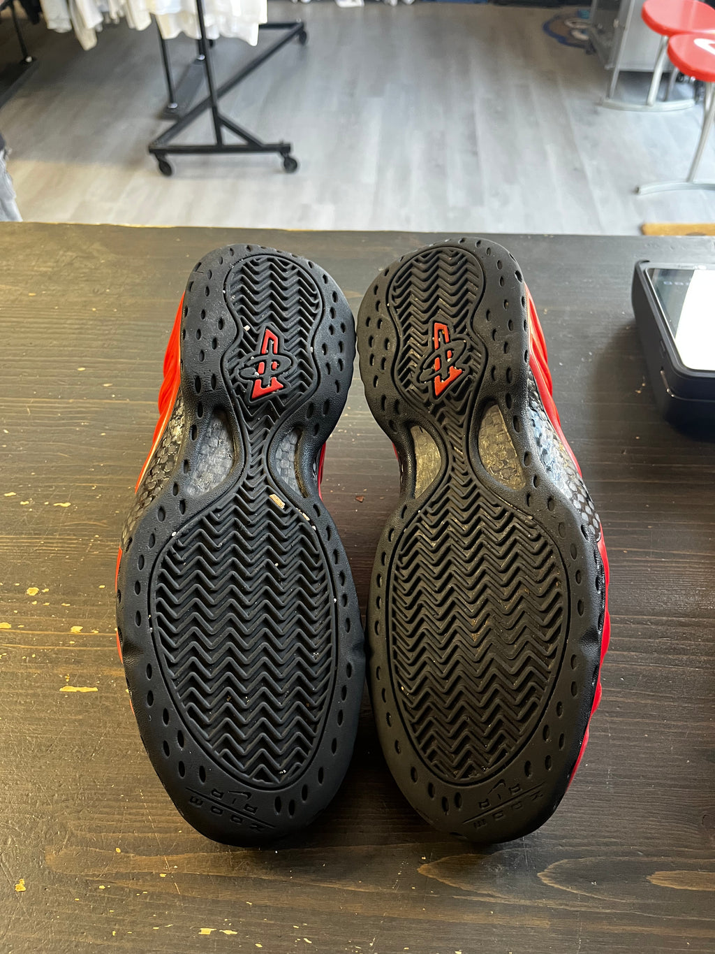 Pre-Owned Nike Air Foamposite One Habanero Red