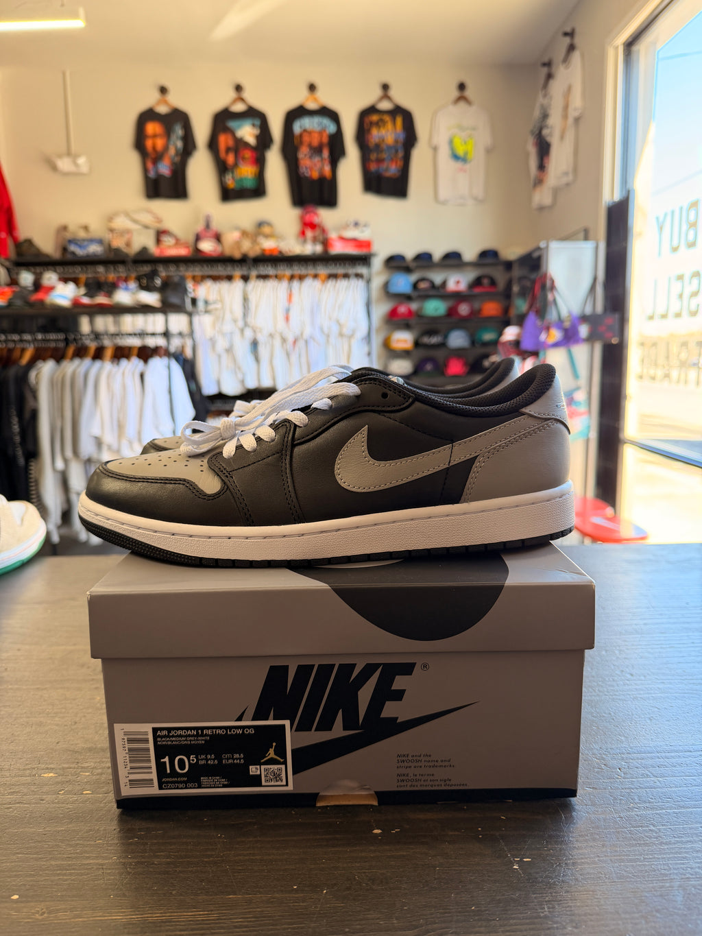 Pre-owned Jordan 1 Retro Low OG Shadow (2024)
