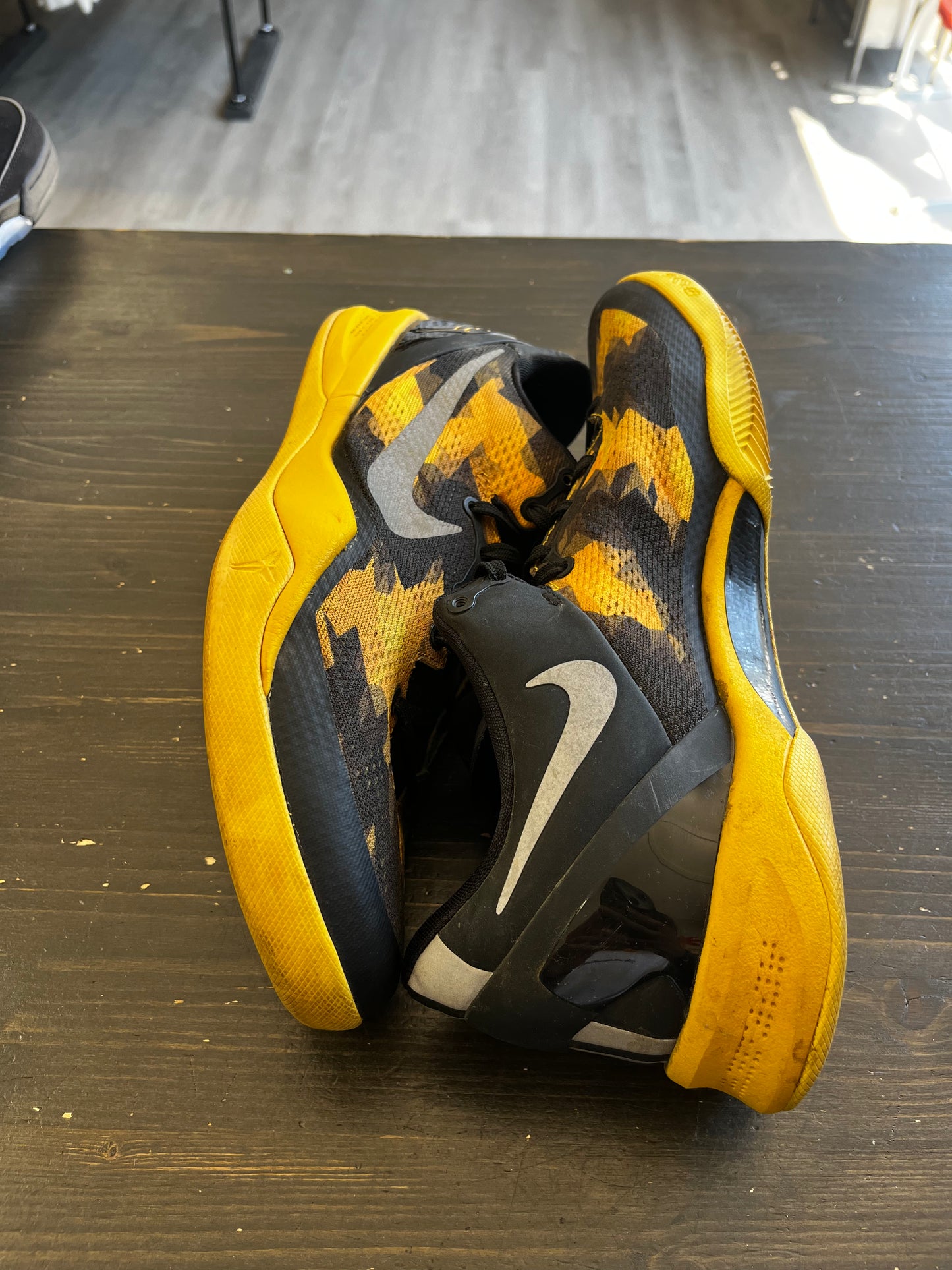 Pre-Owned Nike Kobe 8 Sulfur Electric Yellow