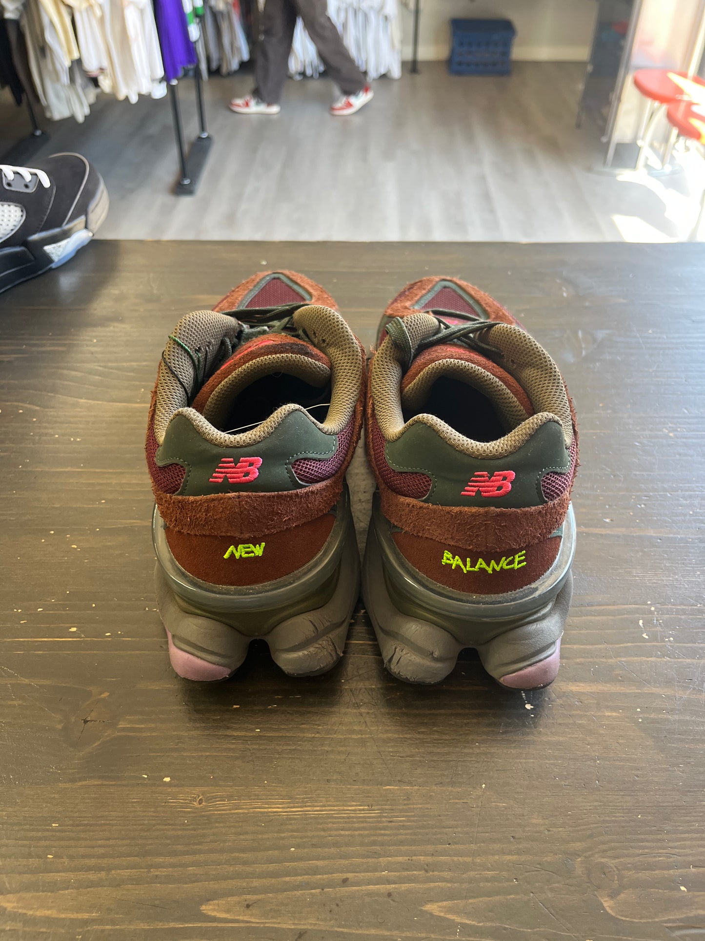 Pre-Owned New Balance 9060 Rich Oak Burgundy