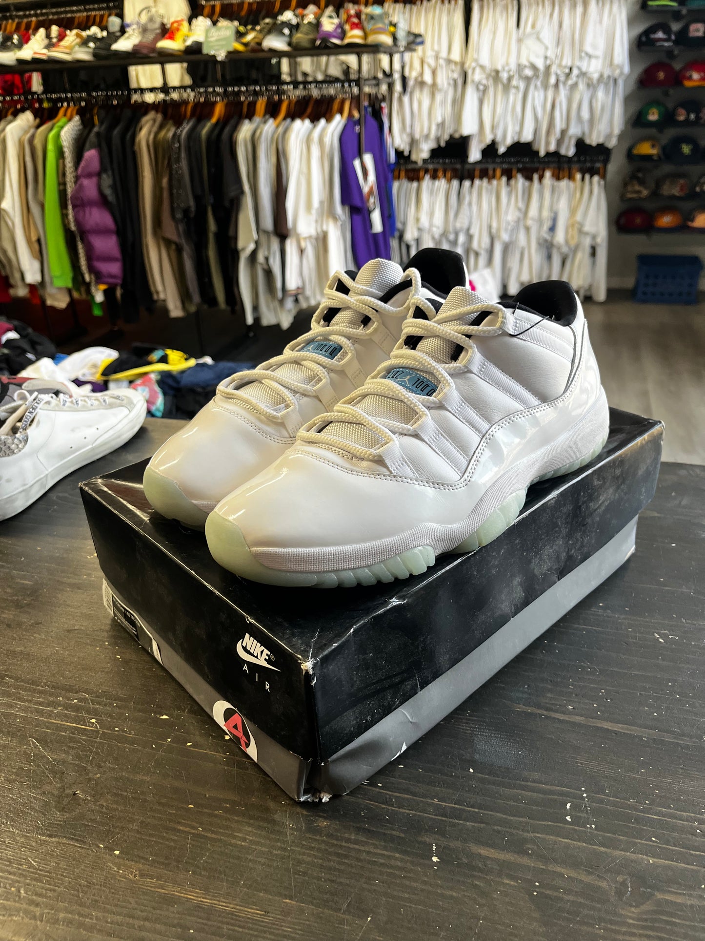 Pre-Owned Jordan 11 Retro Low Legend Blue