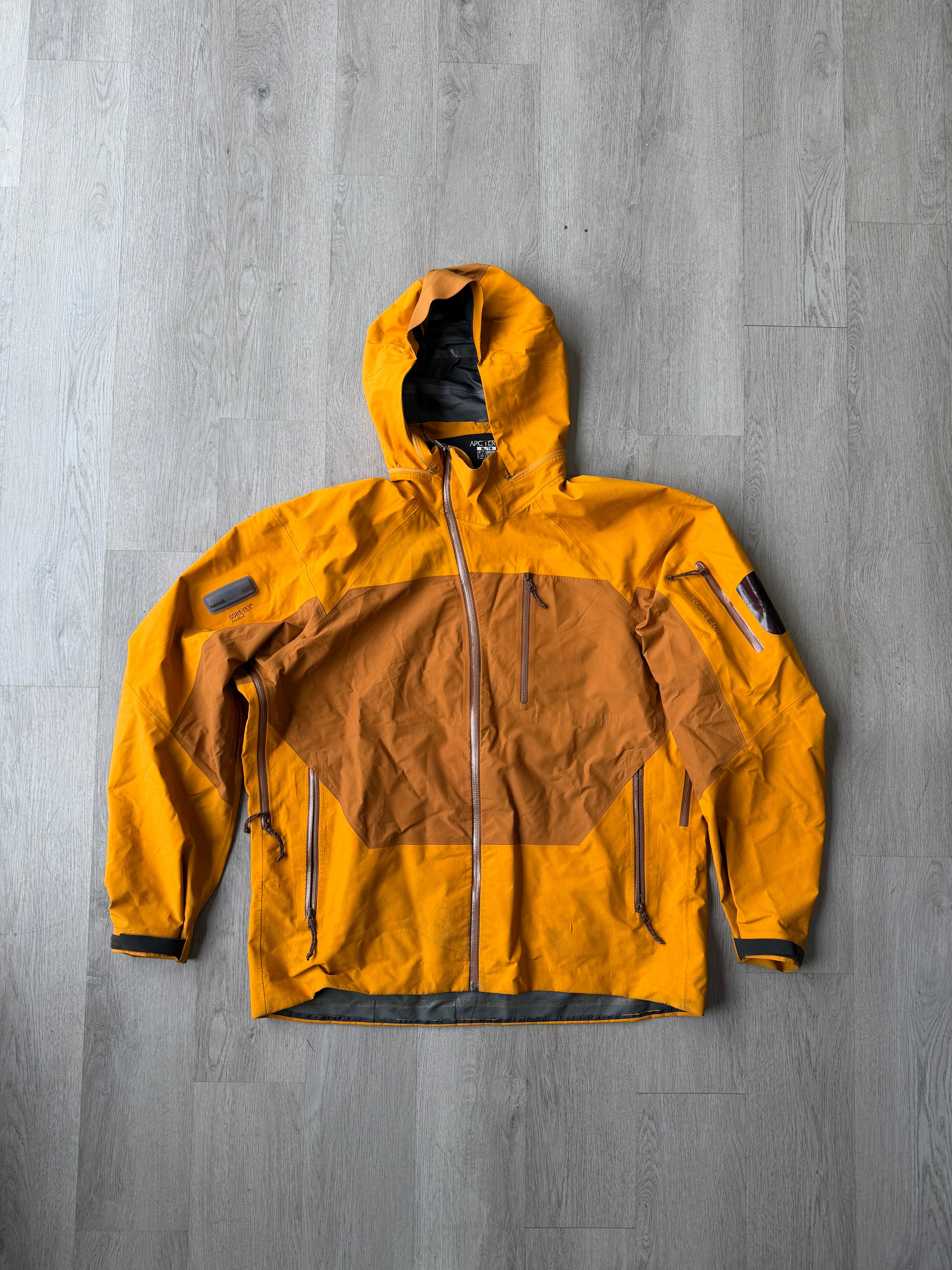 Pre-Owned Arcteryx Orange Sidewinder Shell Jacket