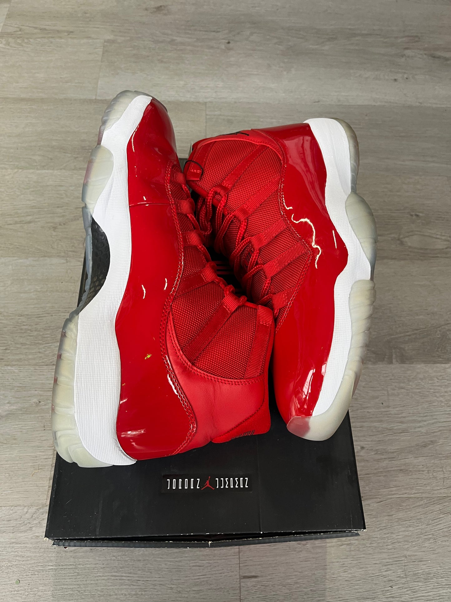 Pre-Owned Jordan 11 Retro Win Like 96