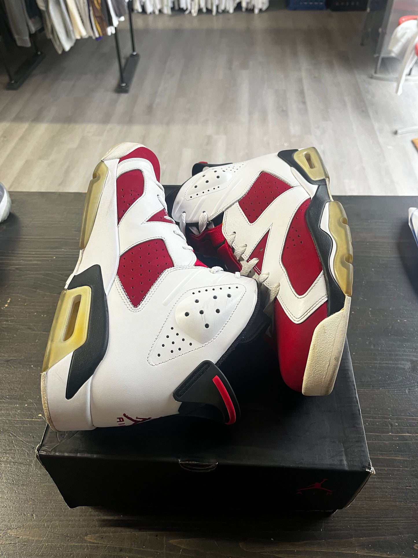 Pre-Owned Jordan 6 Retro Carmine (2014)