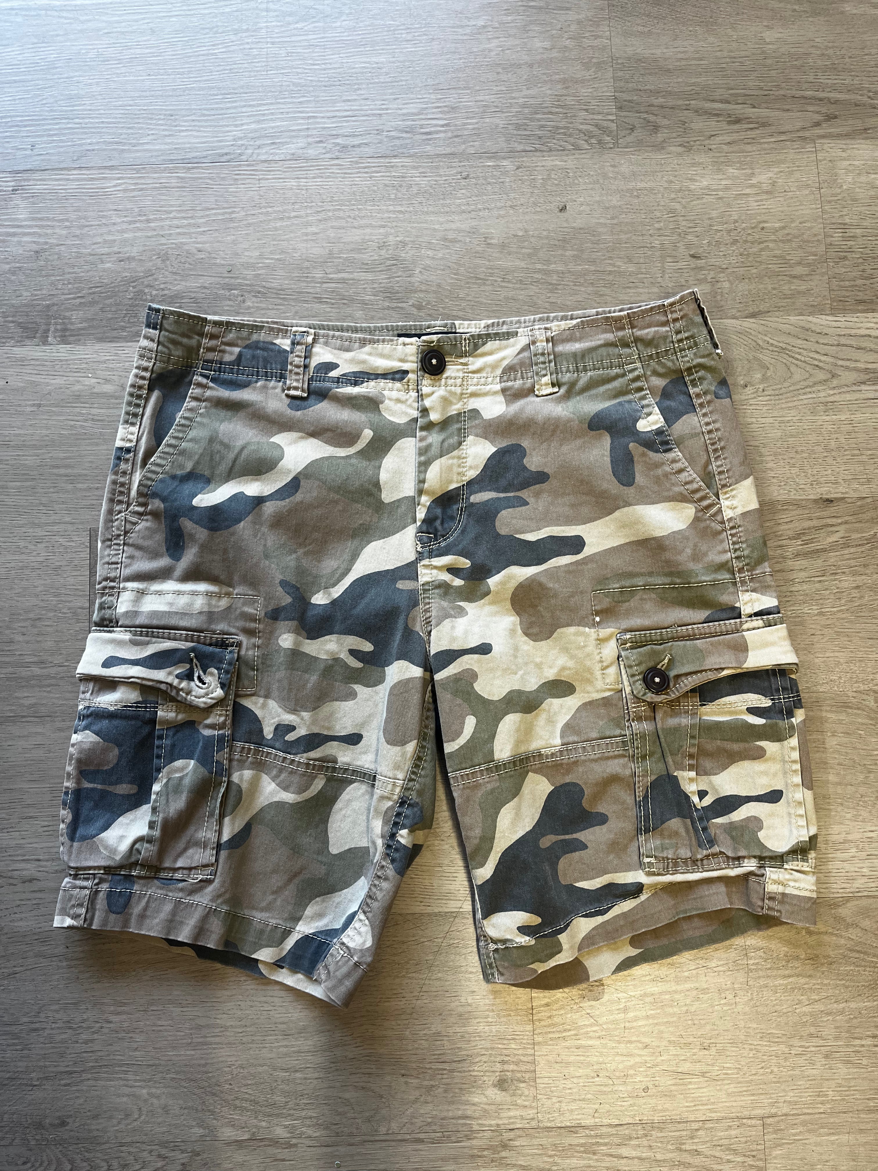 Vintage Aeropostale Camo Shorts