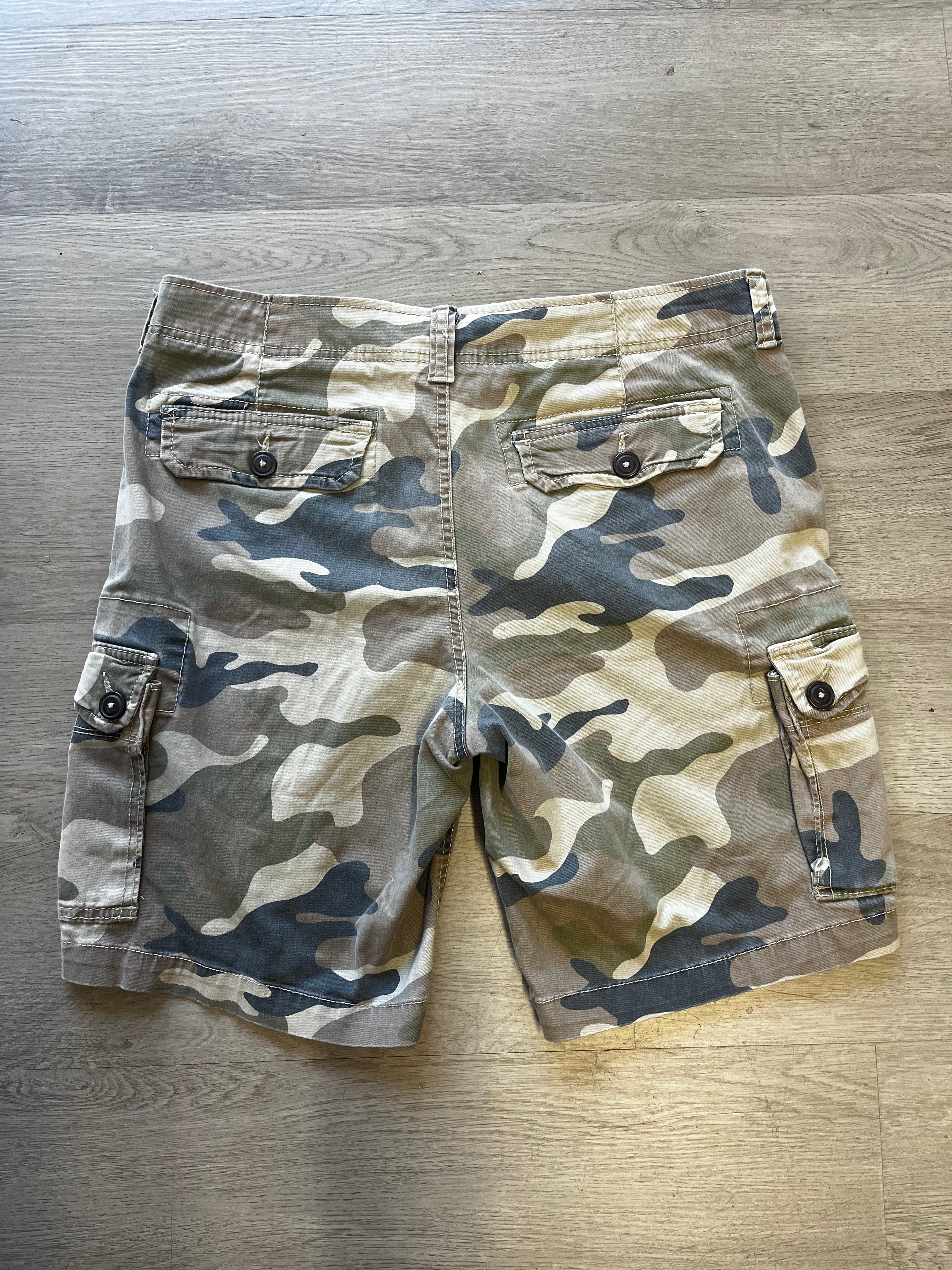 Vintage Aeropostale Camo Shorts