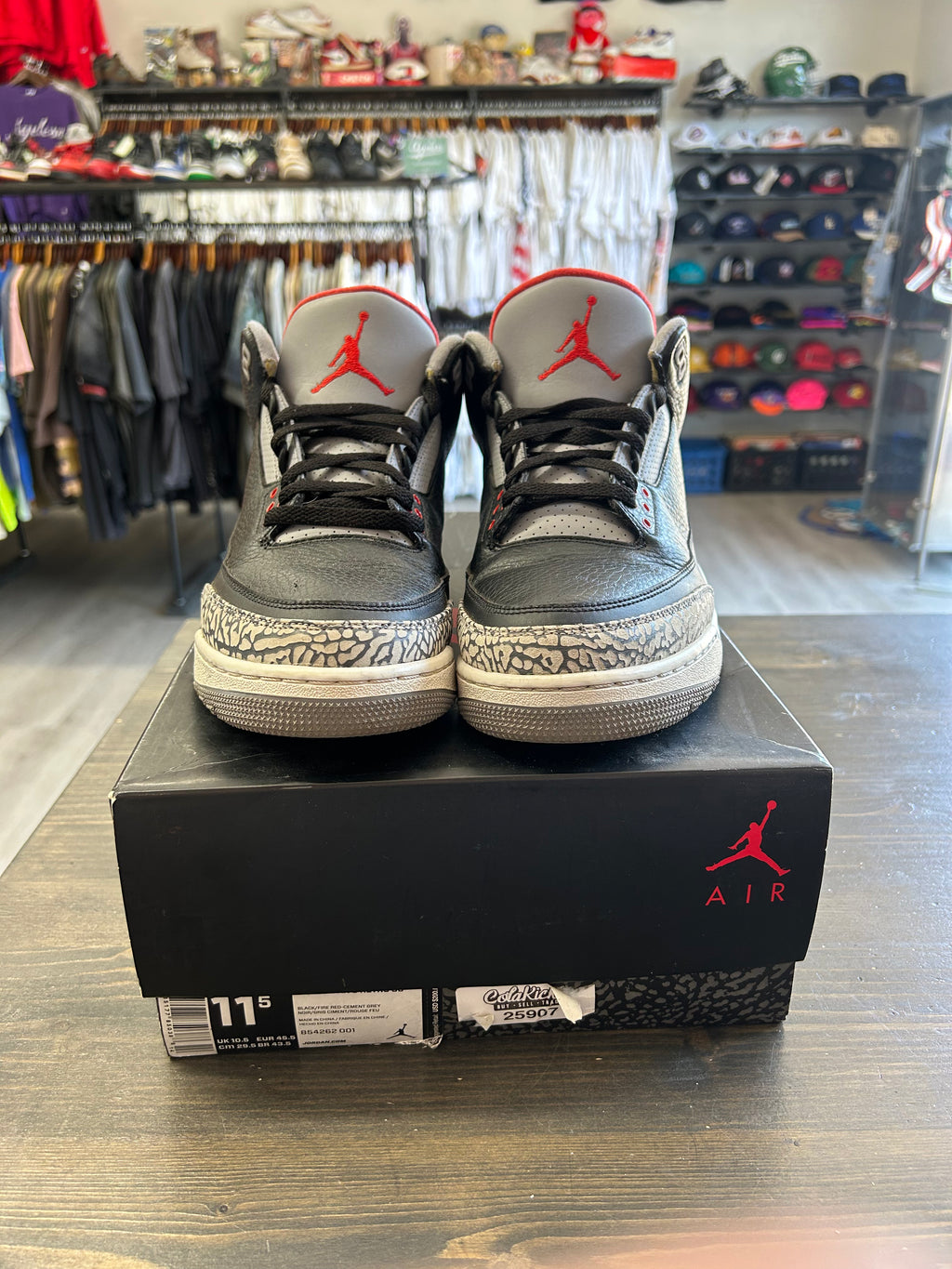 Pre-Owned Jordan 3 Retro Black Cement (2018)