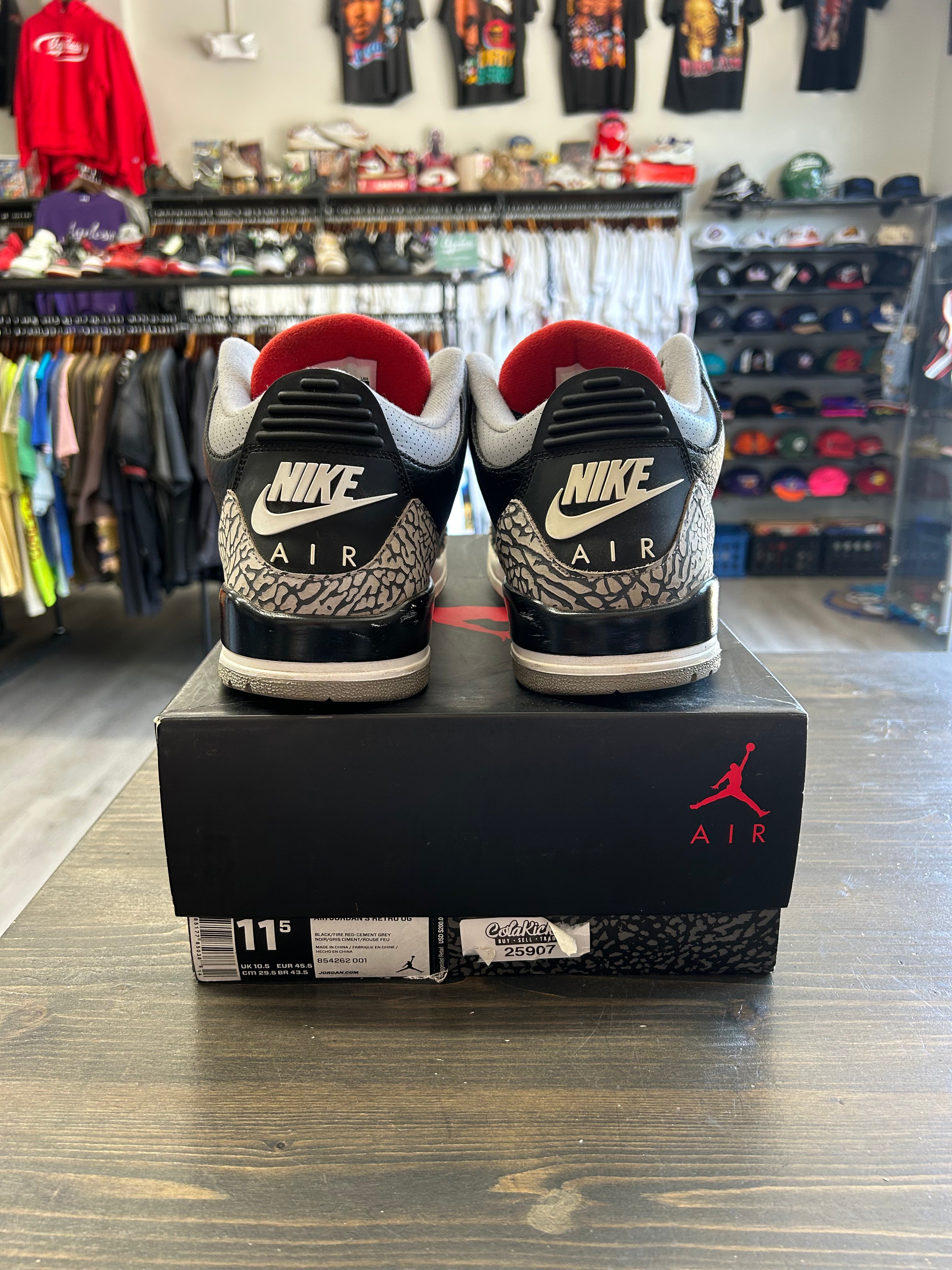 Pre-Owned Jordan 3 Retro Black Cement (2018)