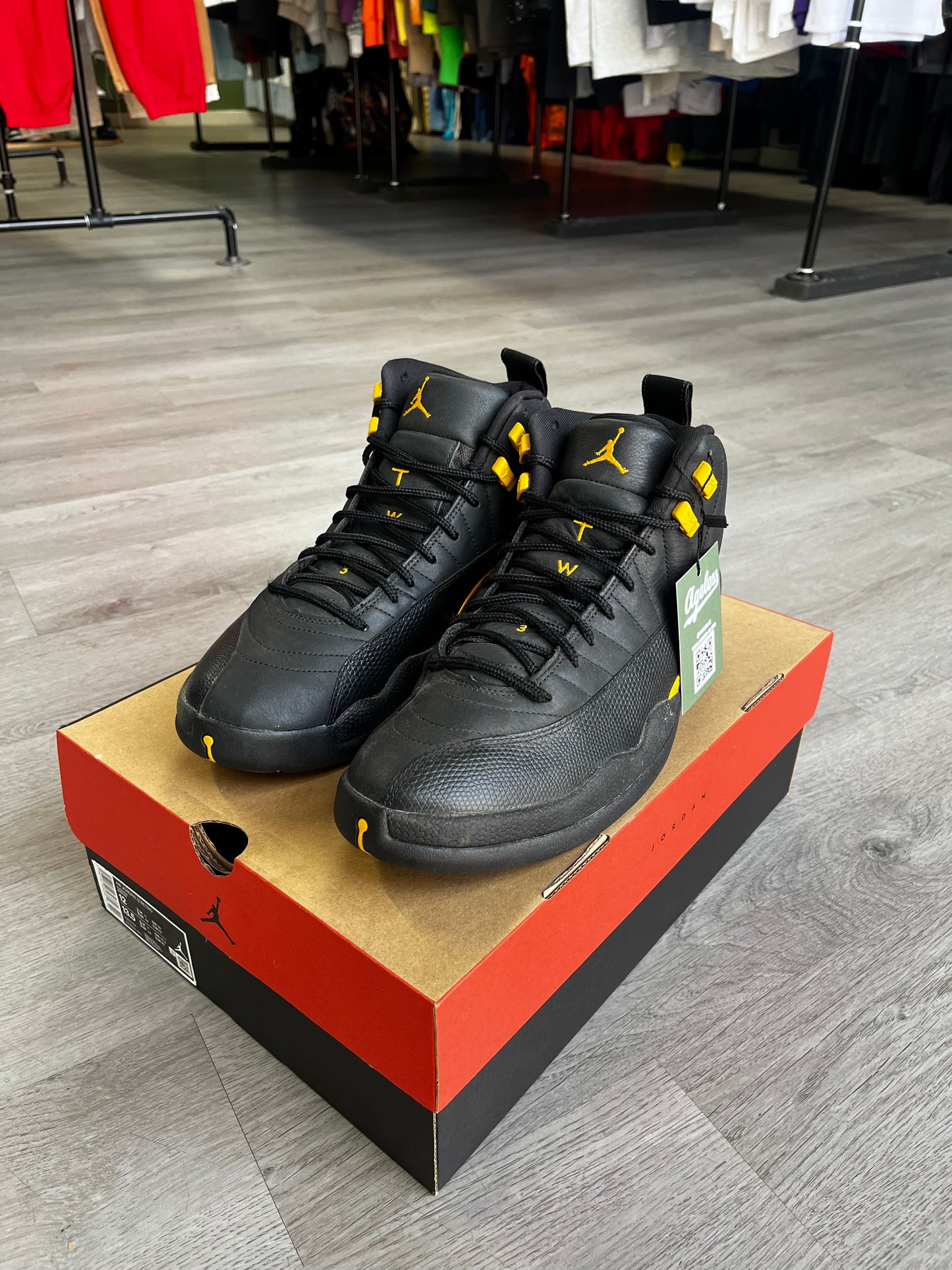 Pre-Owned Jordan 12 Retro Black Taxi