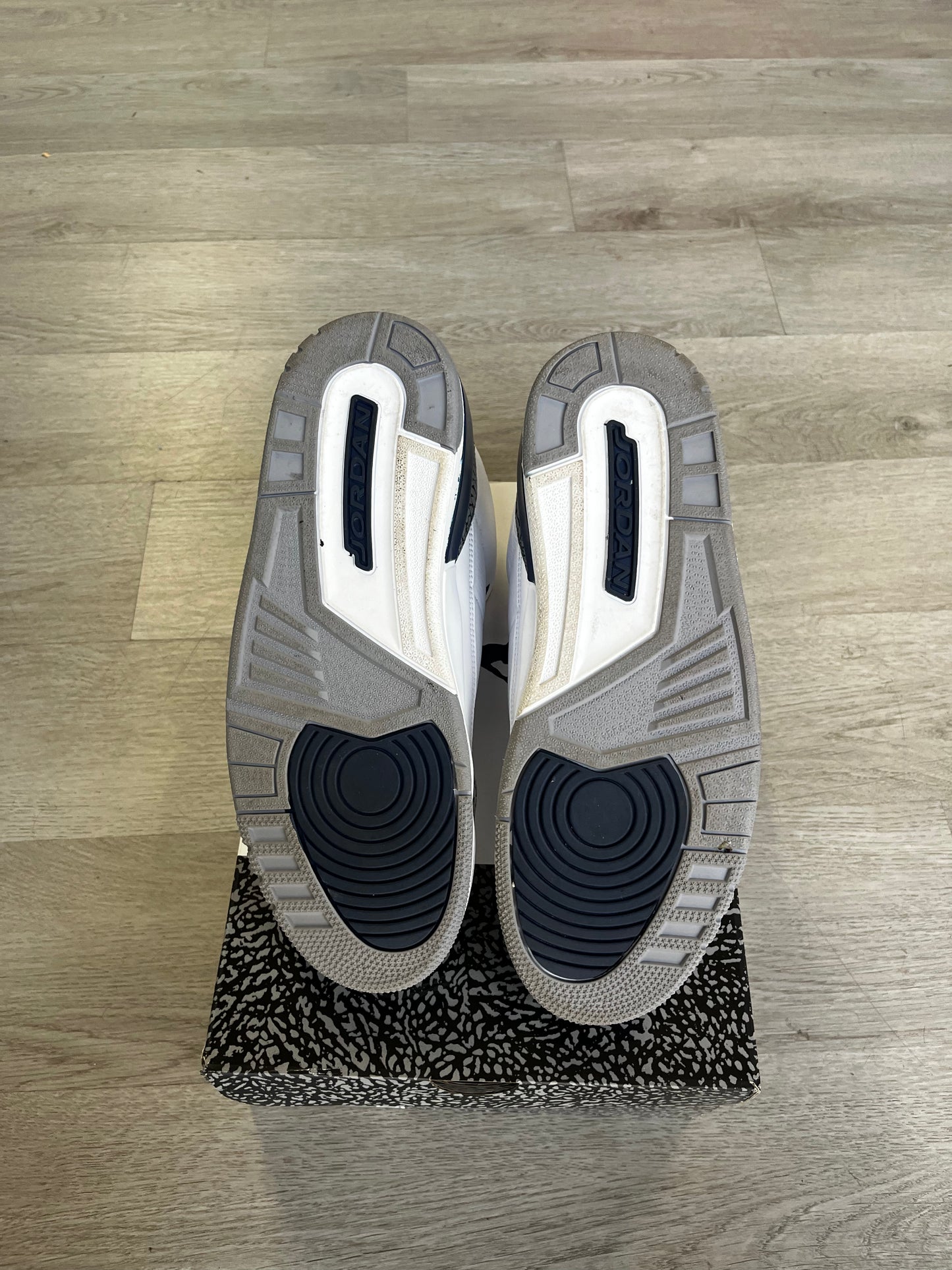 Pre-Owned Jordan 3 Retro Midnight Navy