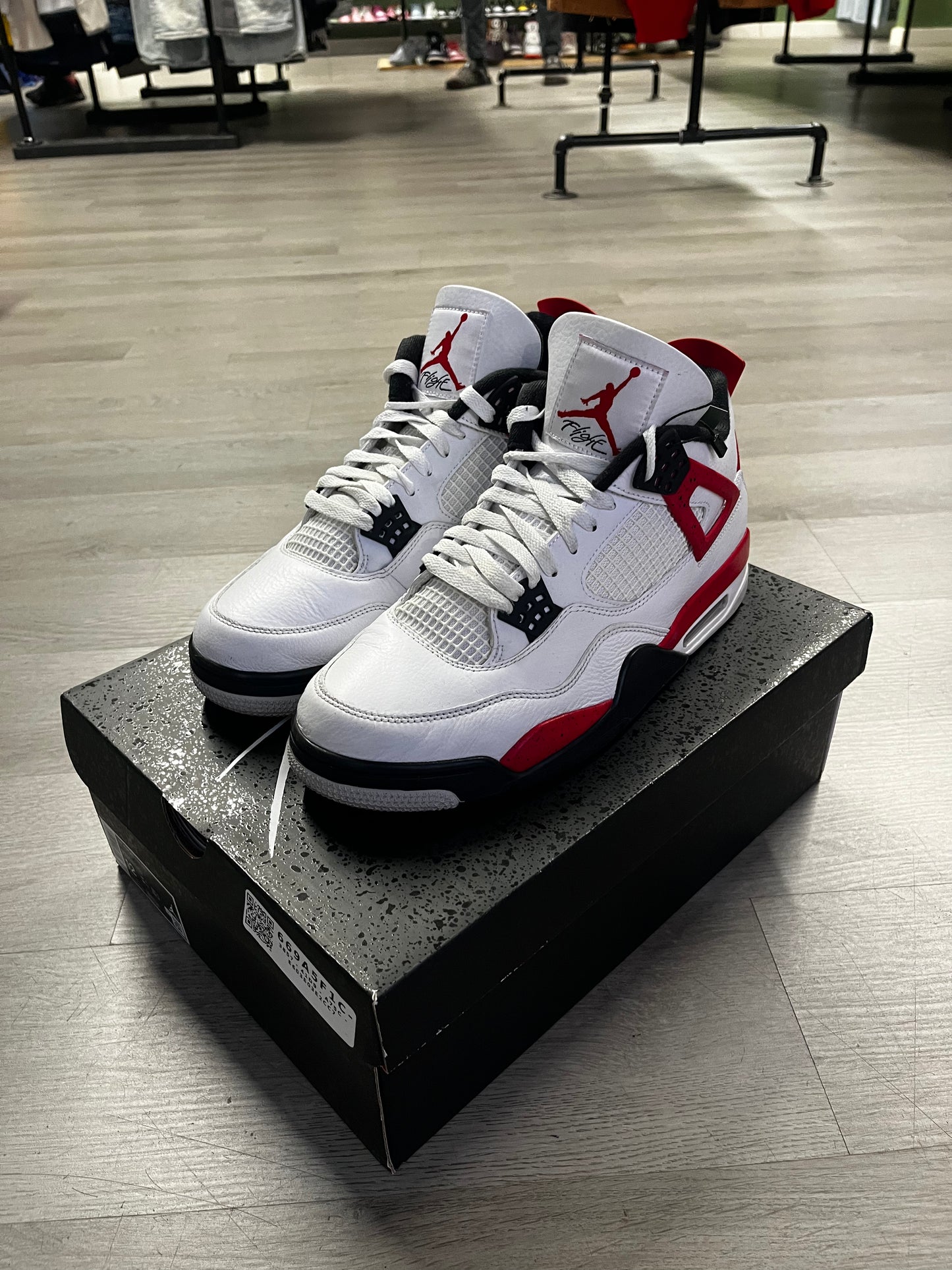 Pre-Owned Jordan 4 Retro Red Cement