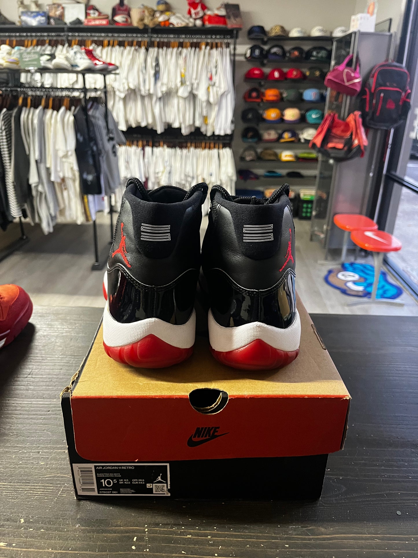Pre-Owned Jordan 11 Retro Playoffs Bred (2019)