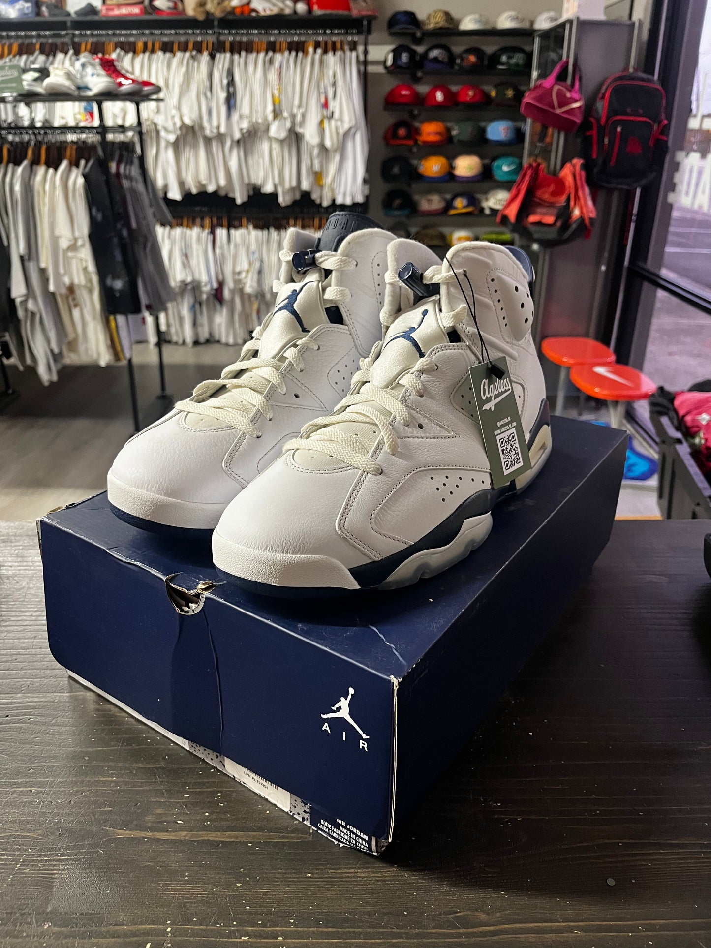 Pre-Owned Jordan 6 Retro Midnight Navy (2022)