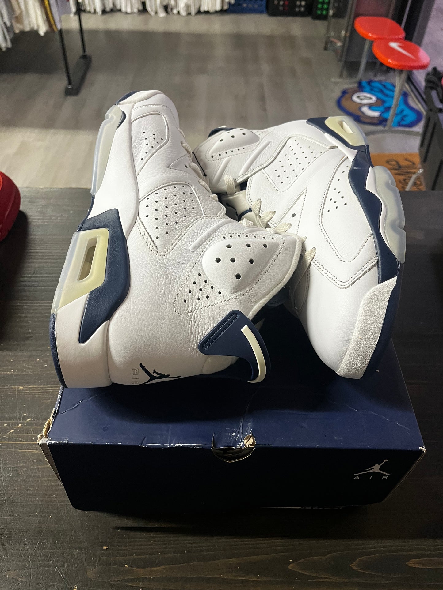 Pre-Owned Jordan 6 Retro Midnight Navy (2022)
