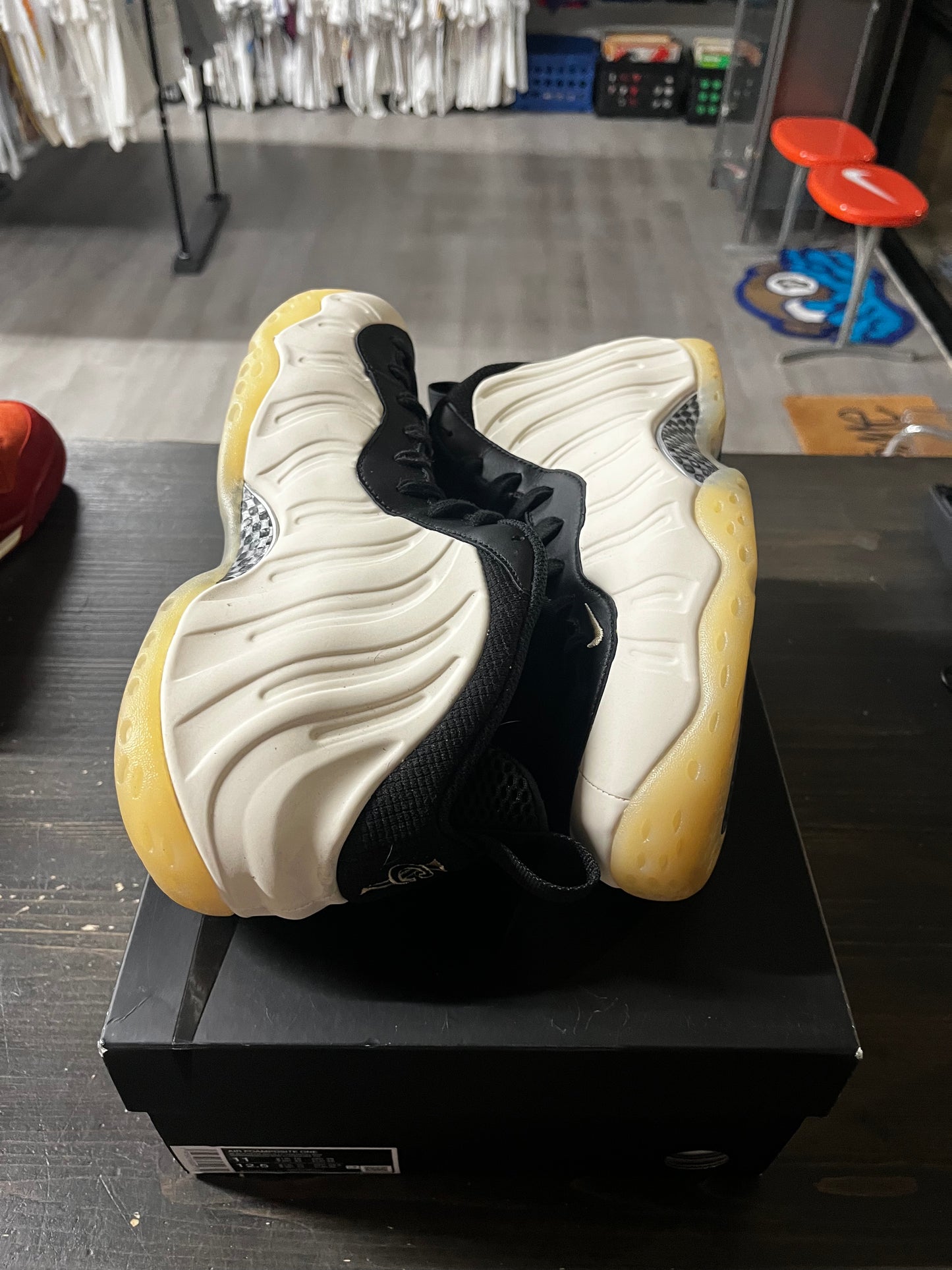 Pre-Owned Nike Air Foamposite One Light Orewood Brown