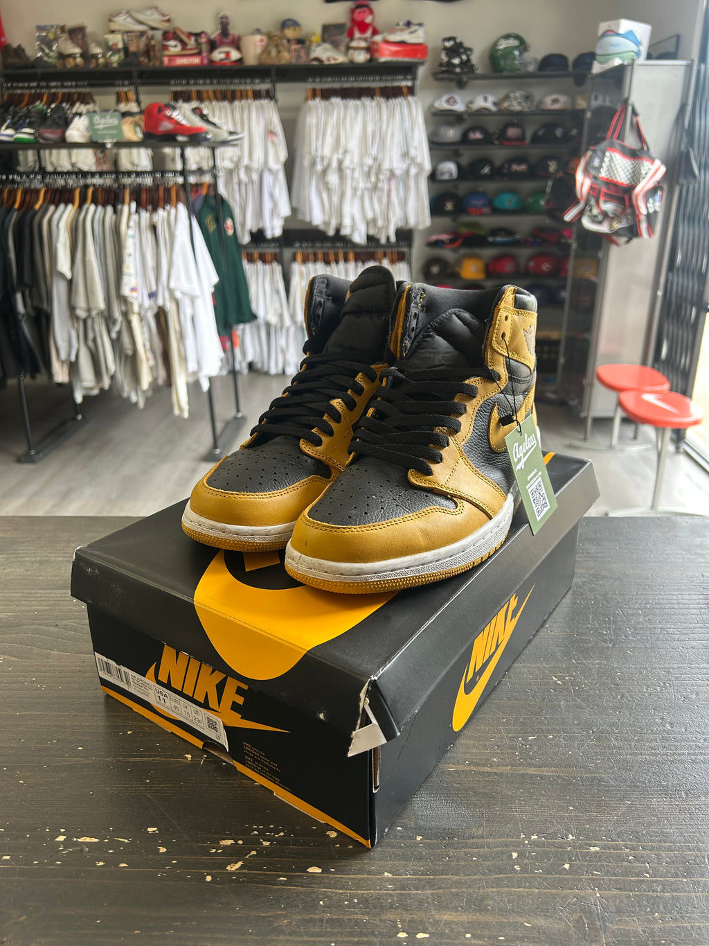 Pre-Owned Jordan 1 Retro High Pollen