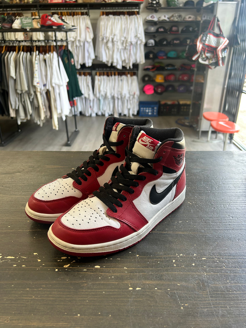 Pre-Owned Jordan 1 Retro Chicago (2015)
