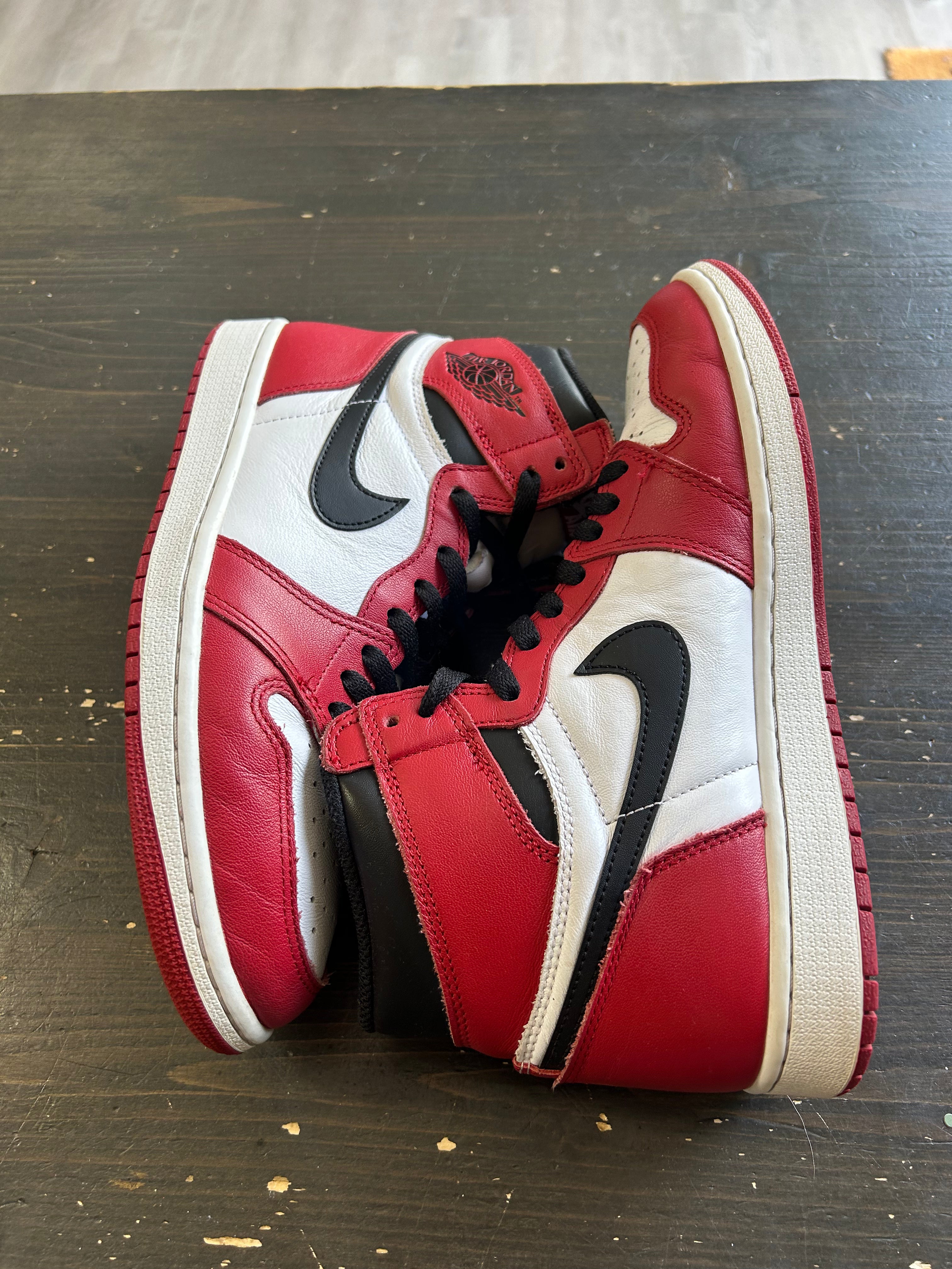 Pre-Owned Jordan 1 Retro Chicago (2015)