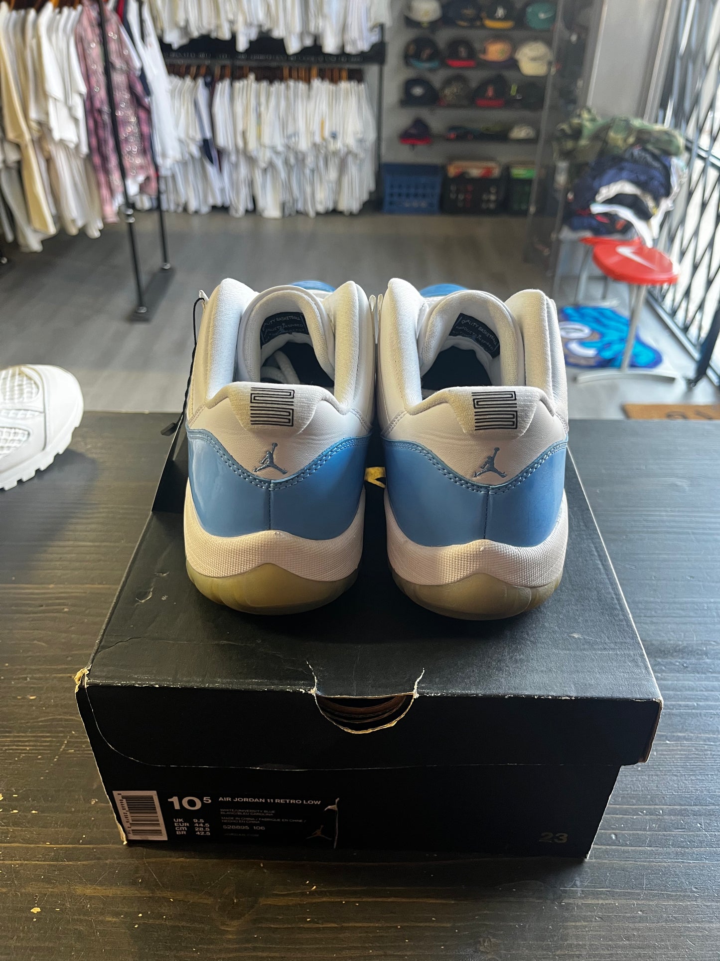 Pre-Owned Jordan 11 Retro Low University Blue (2017)