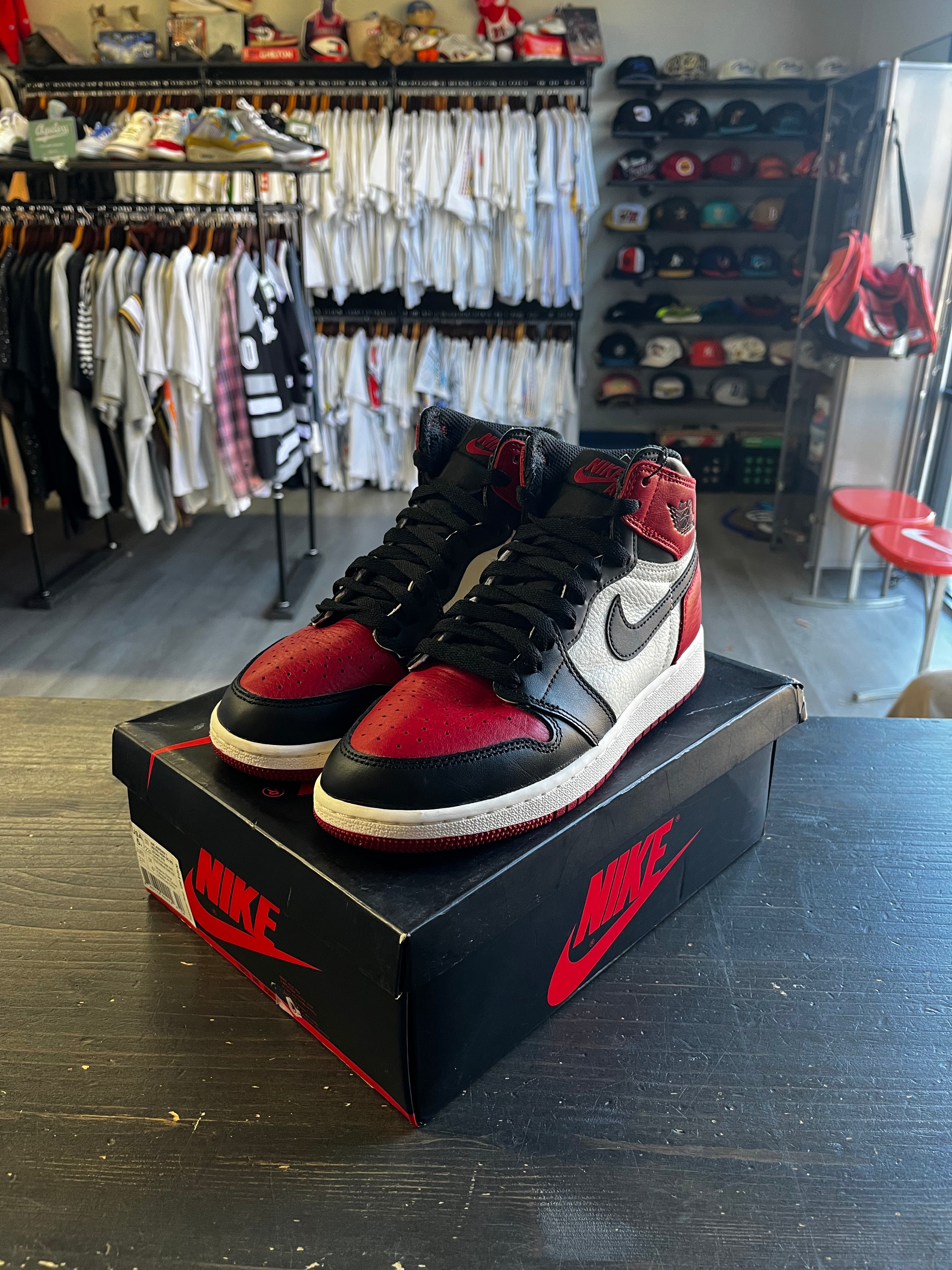 Pre-Owned Jordan 1 Retro High Bred Toe (GS)