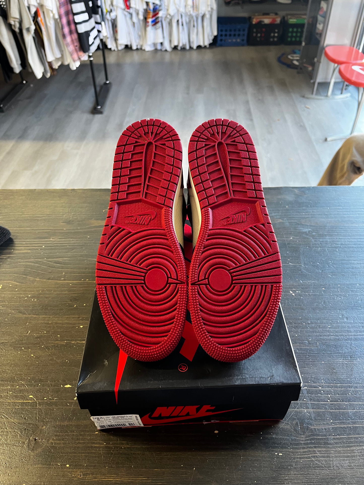 Pre-Owned Jordan 1 Retro High Bred Toe (GS)